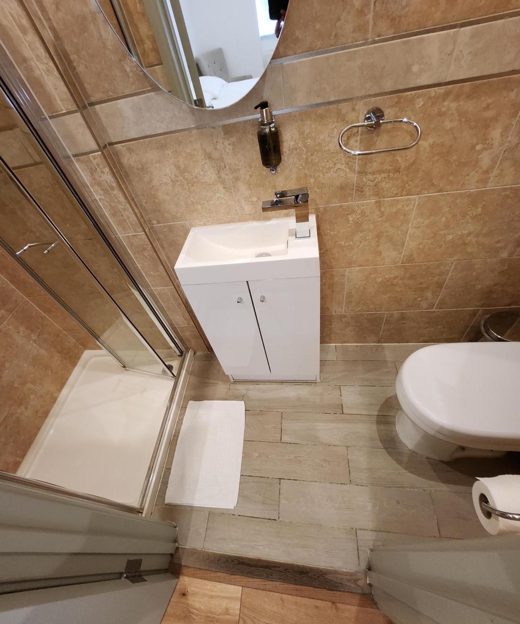 Forest House Hotell 3*