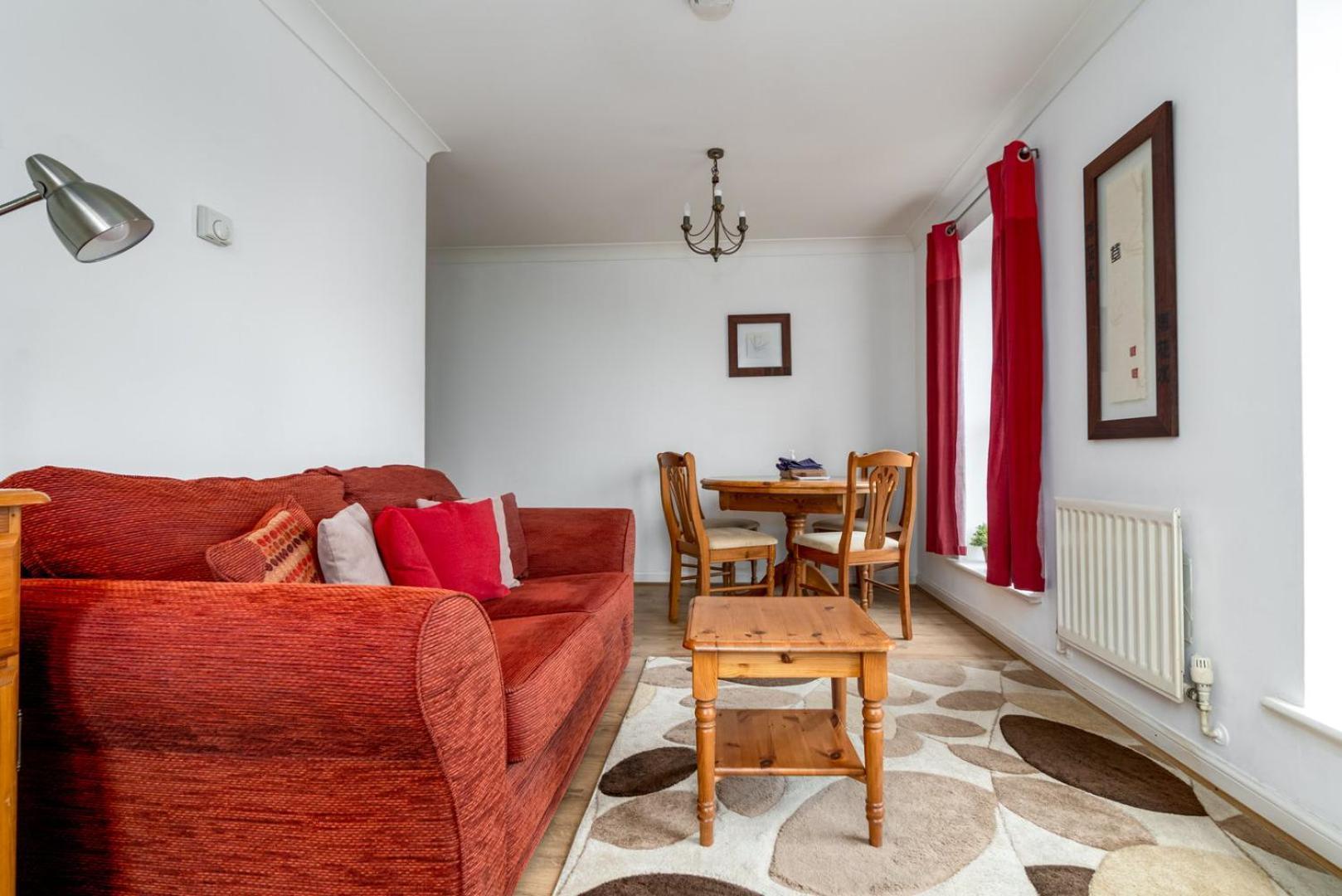 Appartement Guestready - Parkside Getaway In Britannia Village Londen