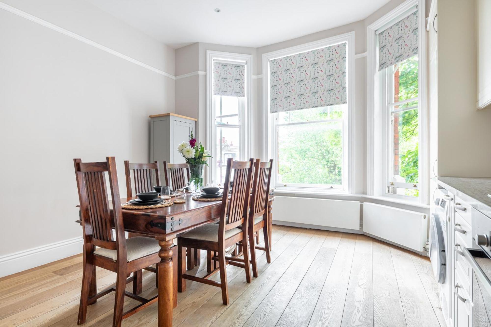 Stylish Hampstead Flat With Character And Charm Lejlighed