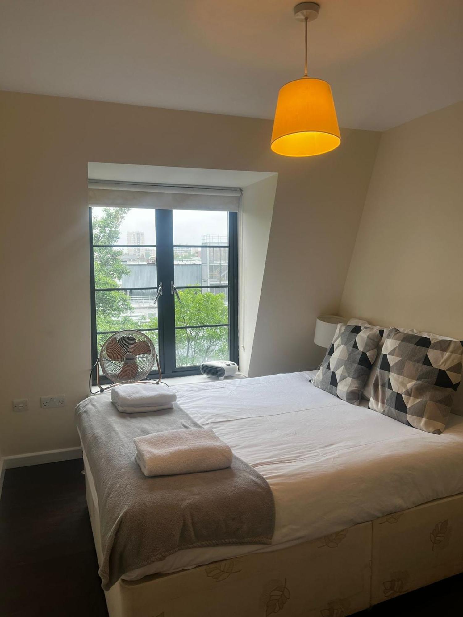 Flat 5 Sia Apartment London