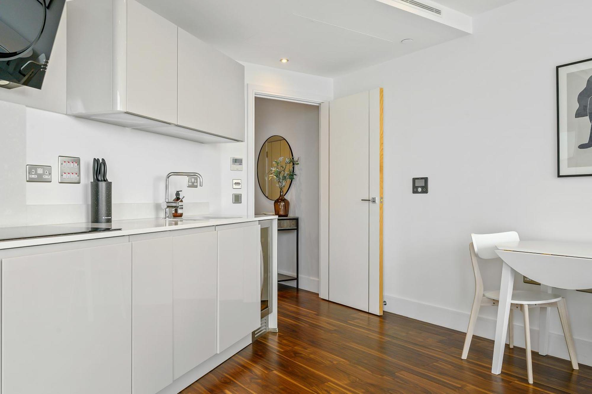 Stunning 1-bed In Lejlighed *