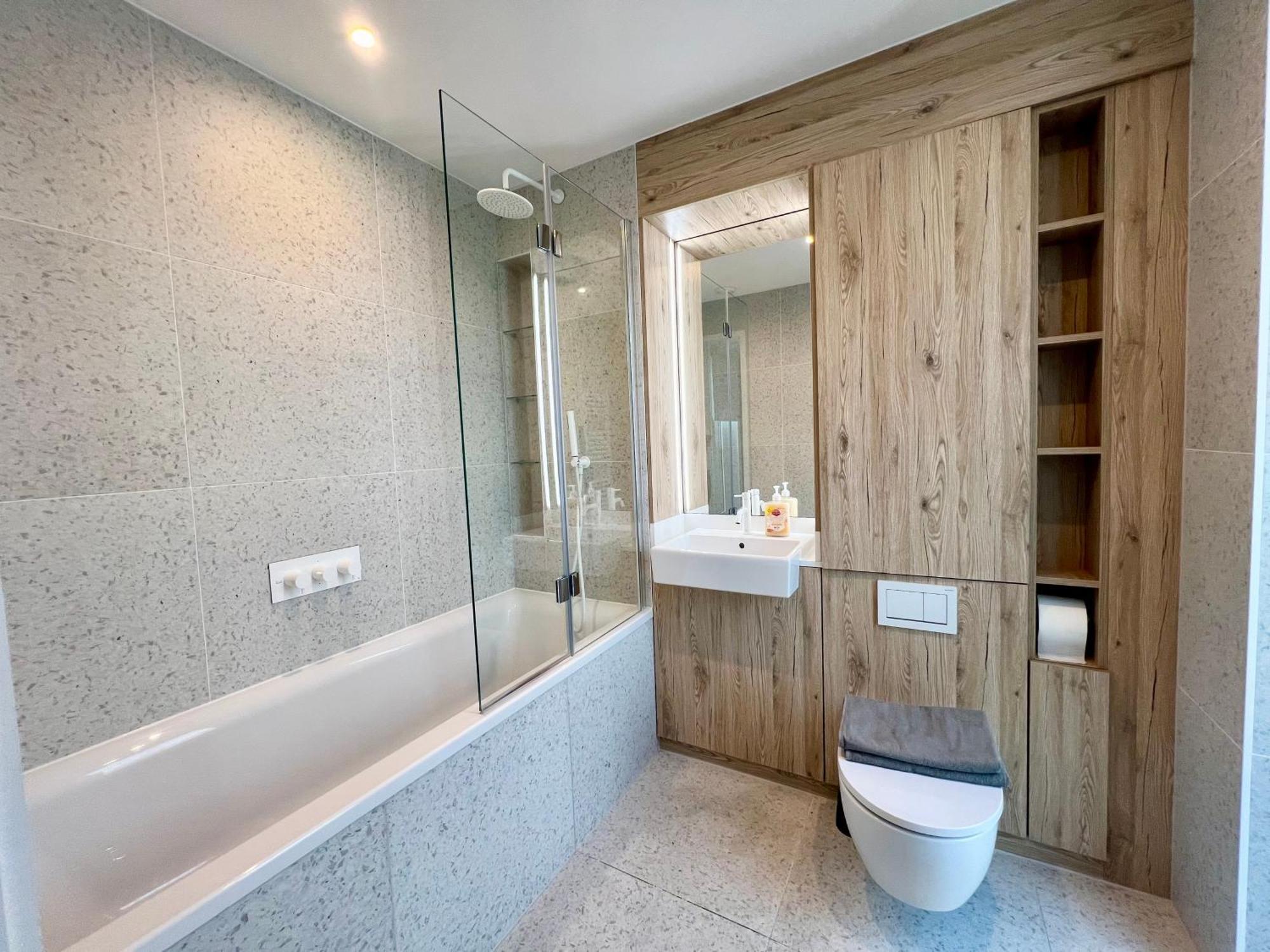 Whitechapel Superior Apartment London