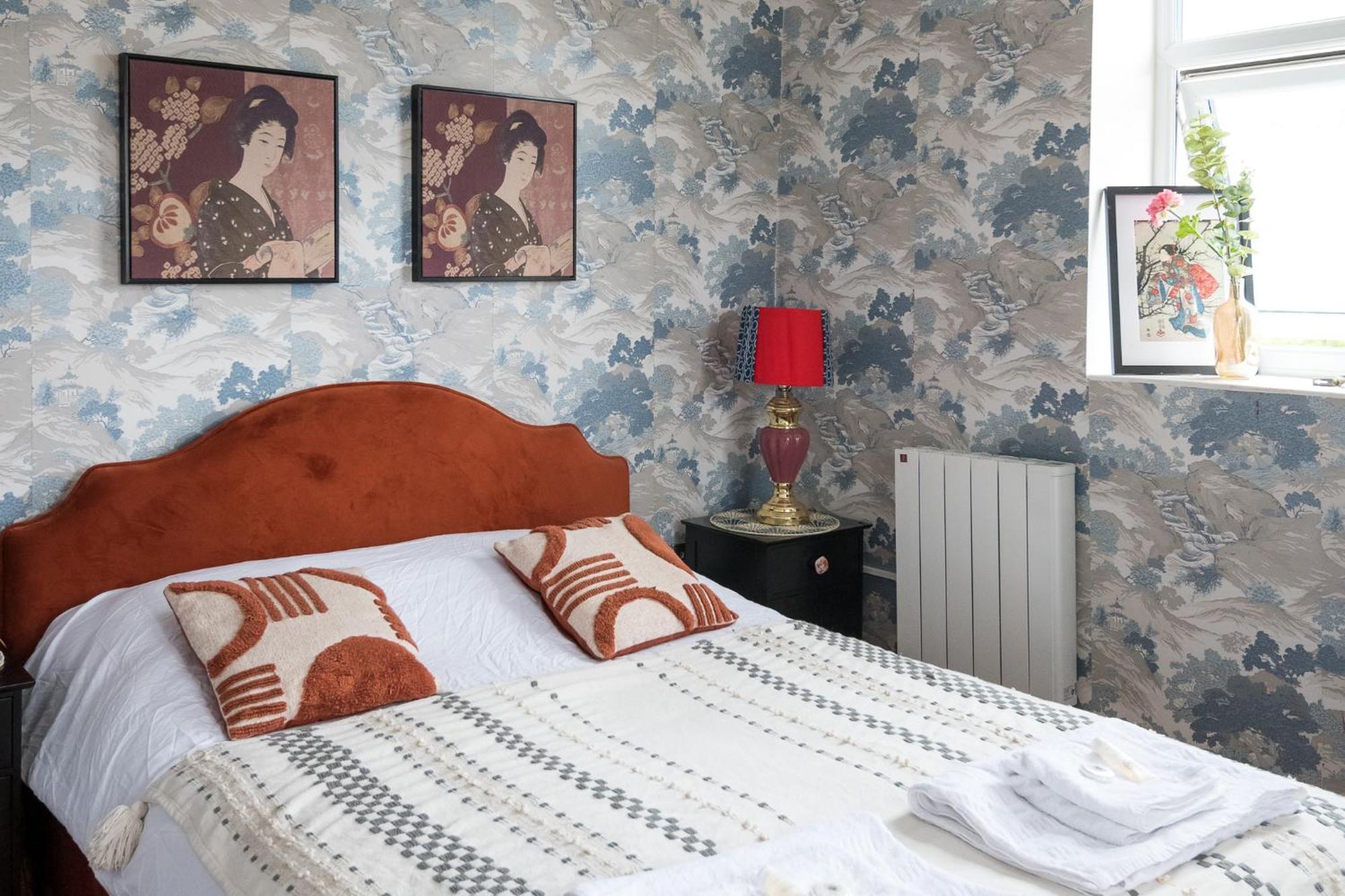 Flat In Apartment London