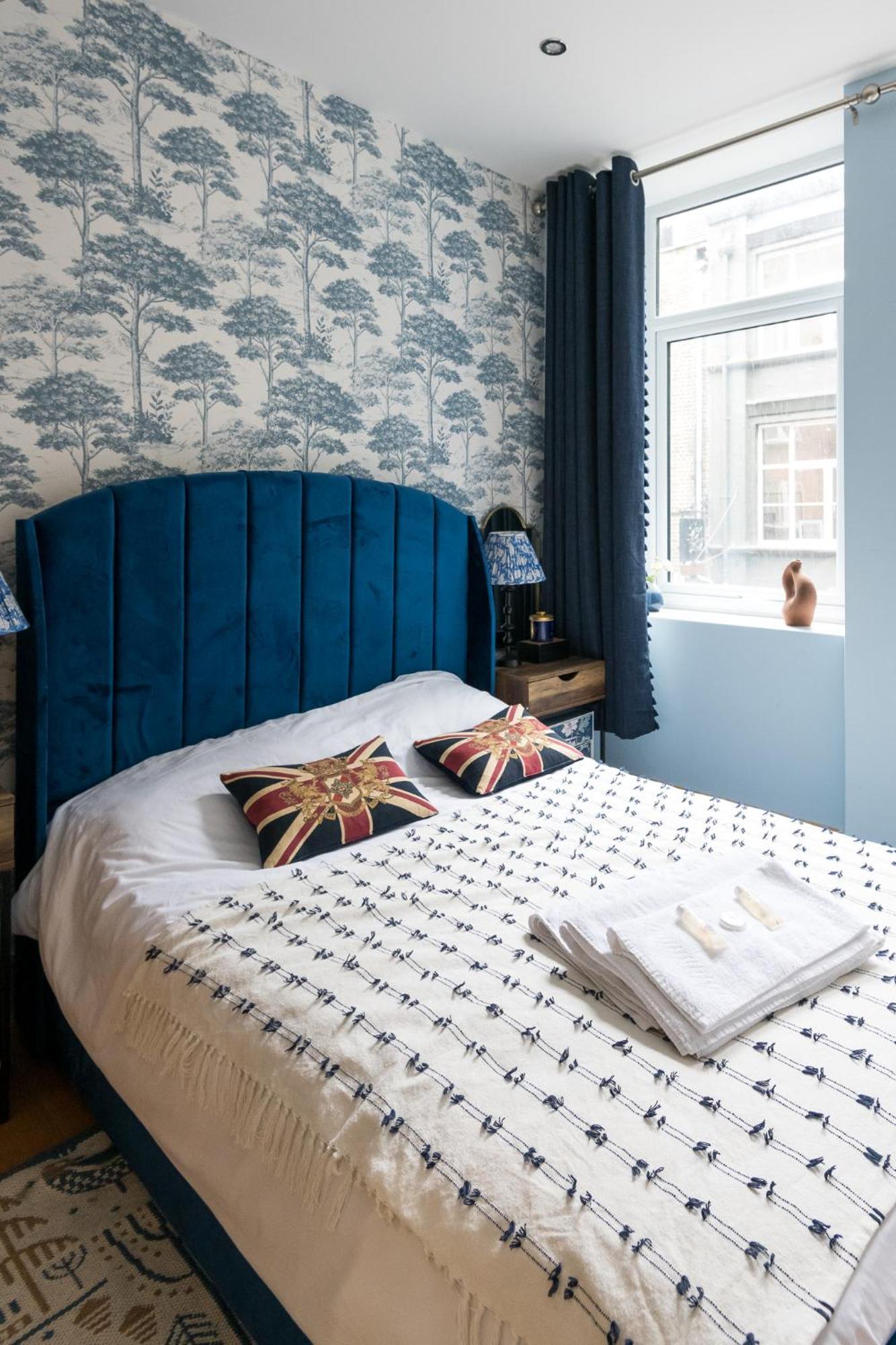 Apartment Flat In London