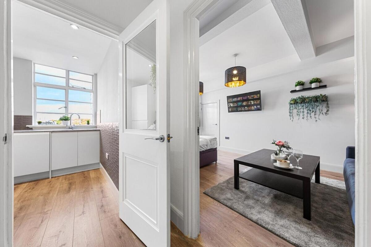 Luxury, Relaxing Apartment! 2 Mins From Paddington Station! Appartement Londres