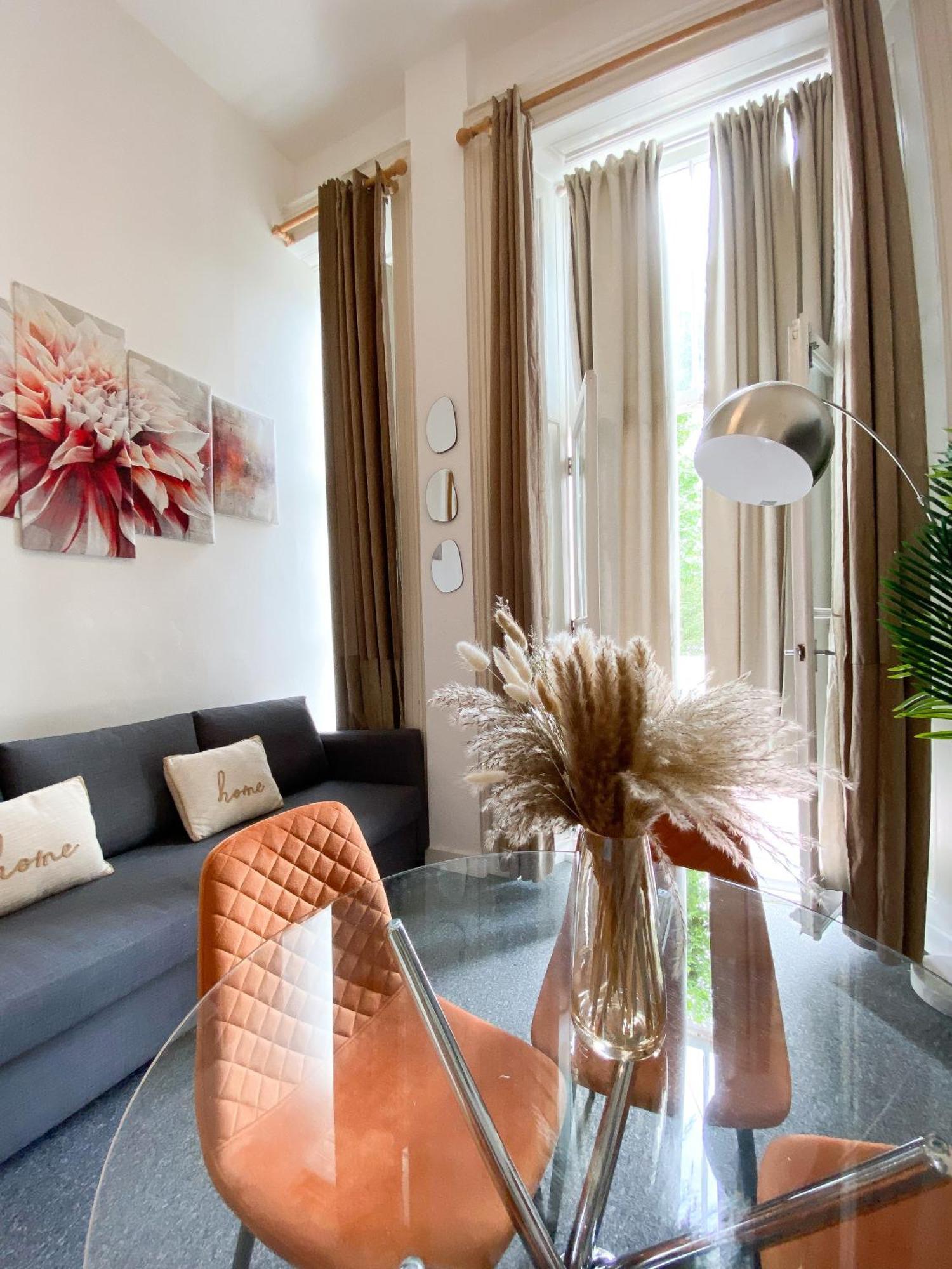 Modern Close To Hyde Park Londra