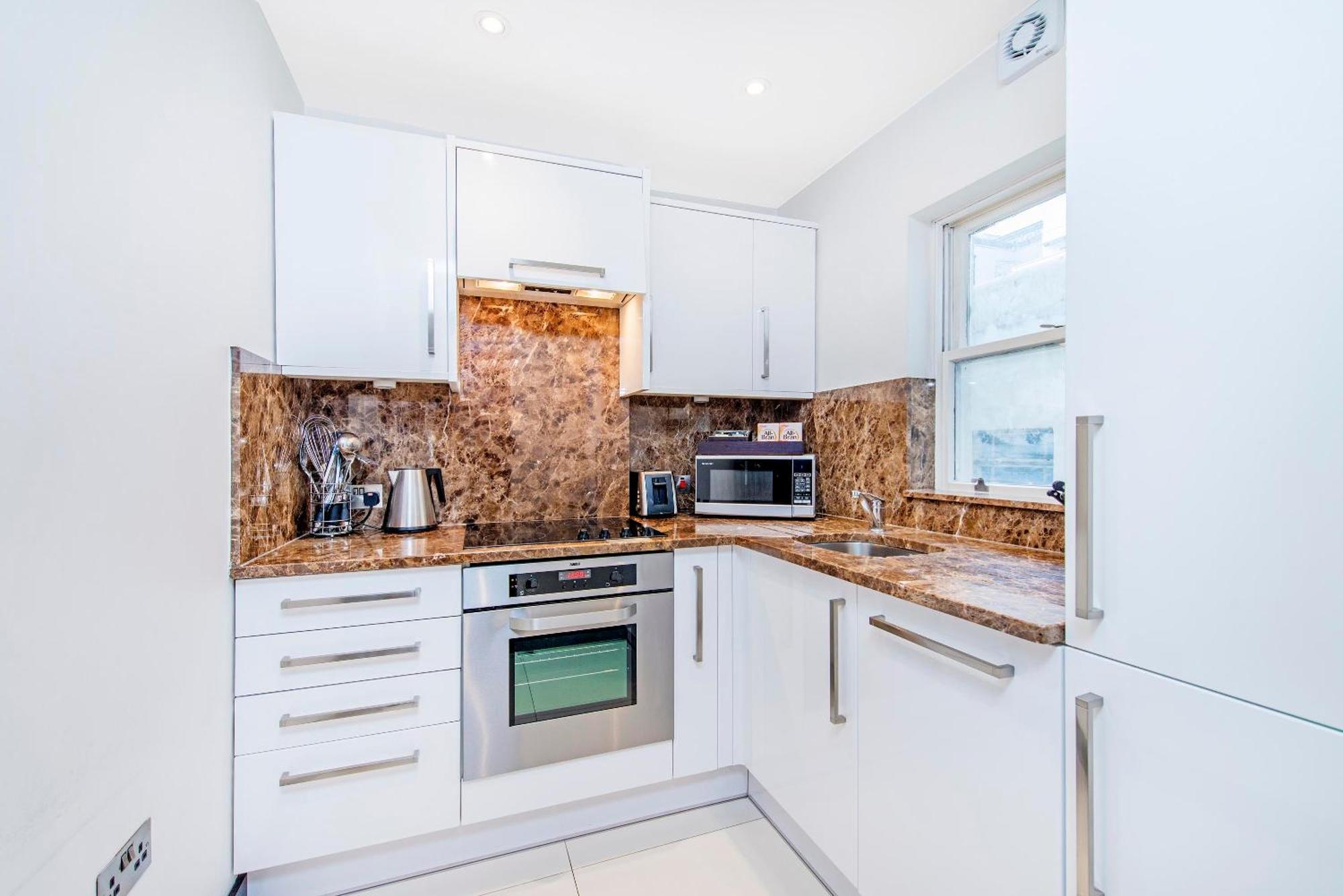 130 Queen's Gate 5* London