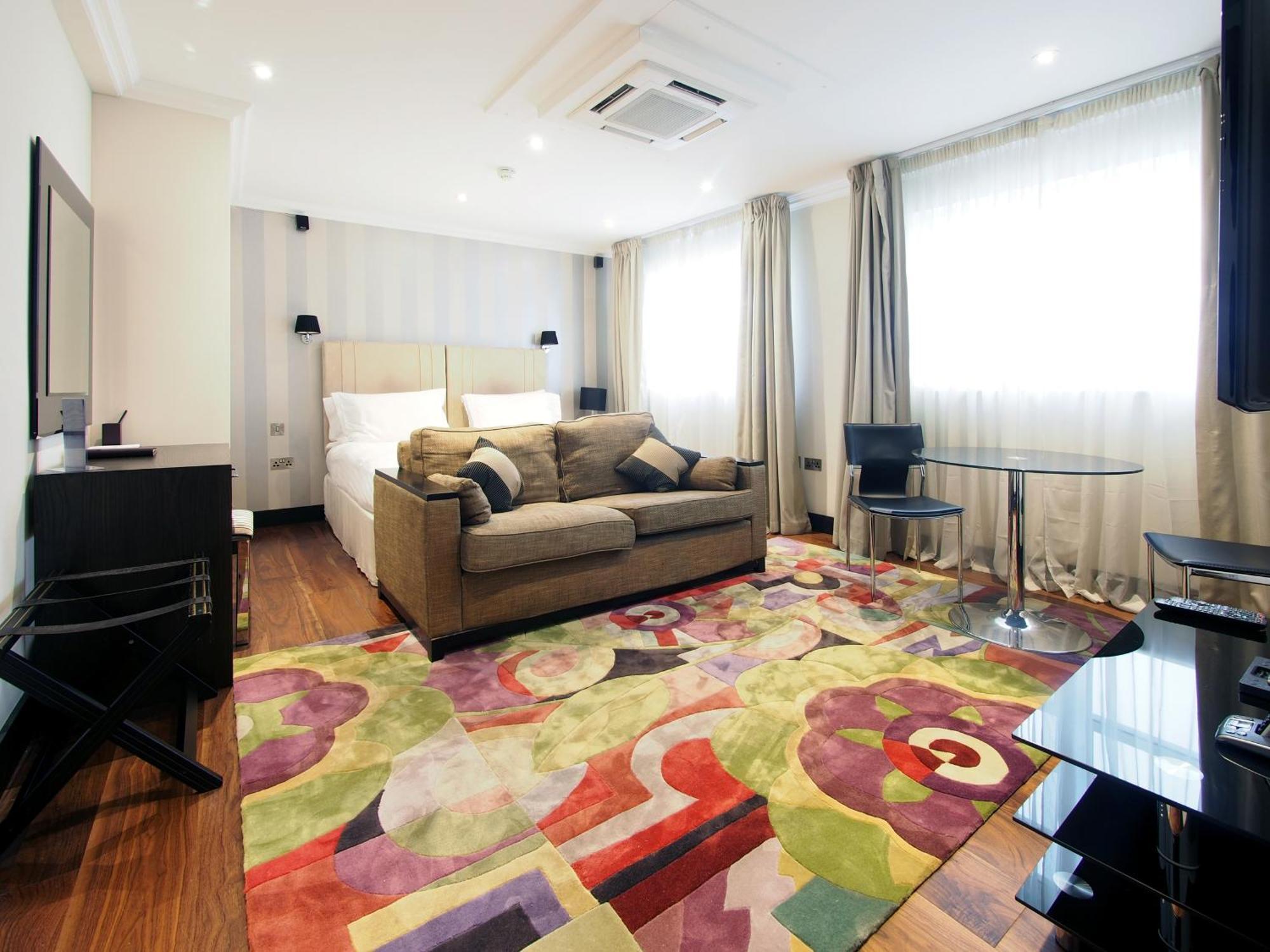 130 Queen's Gate 5* London