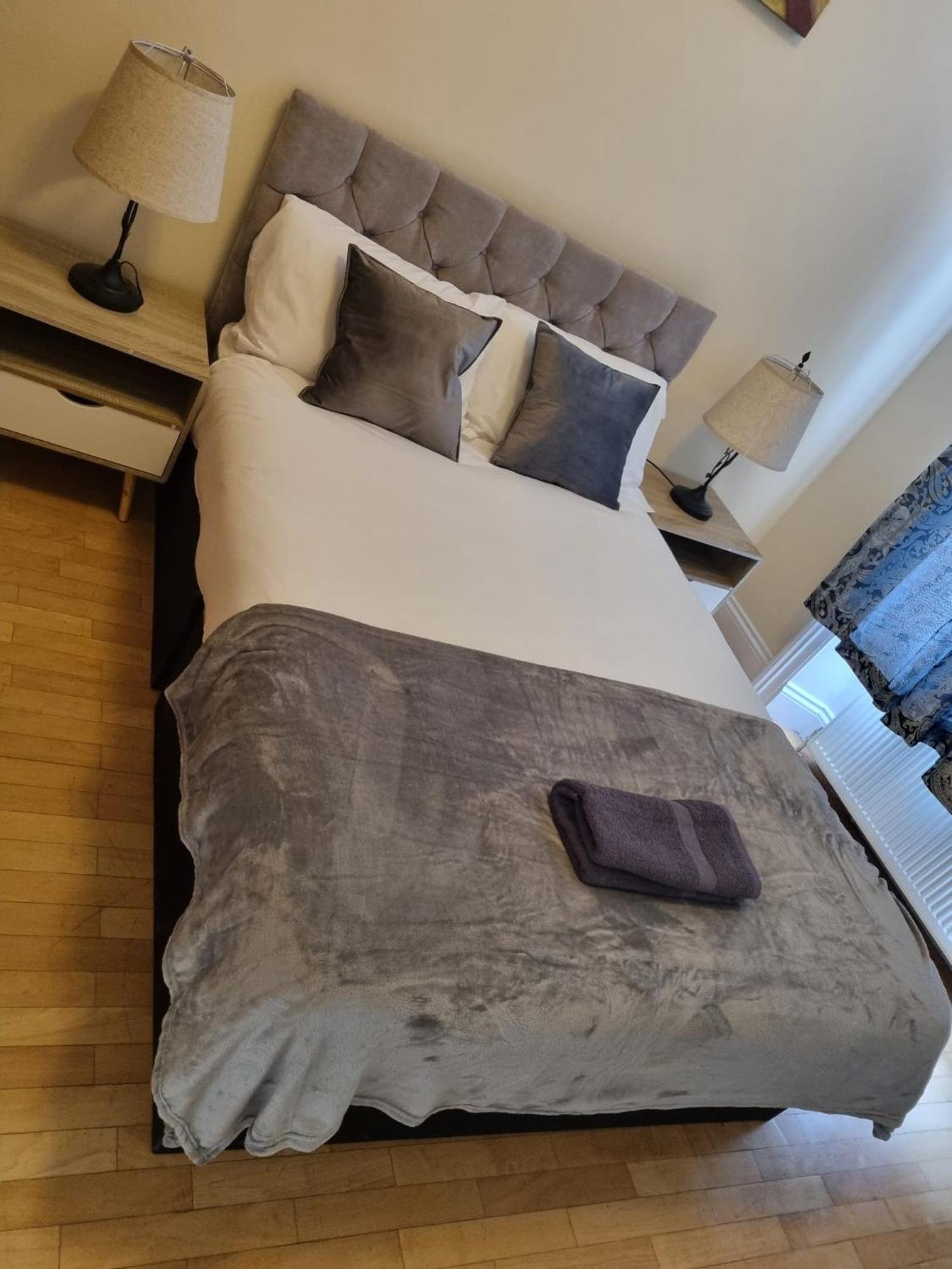 Spacious 1 Bed In West Kensington Or Hammersmith *