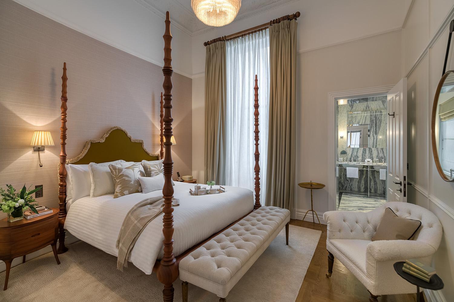 Hotel The Adria London