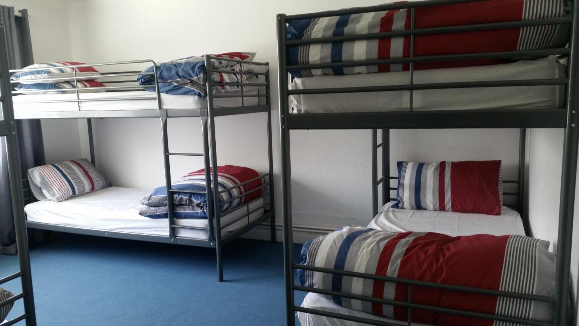 Hostel The Queens