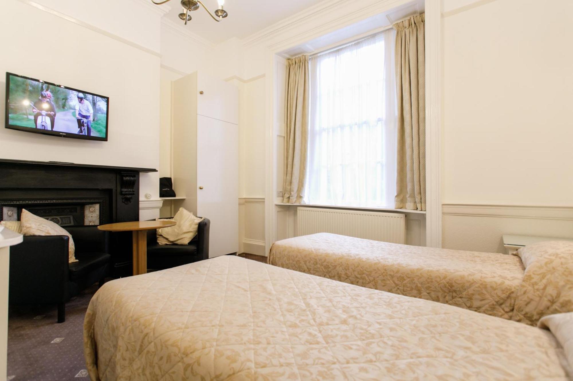 Jesmond 2* London