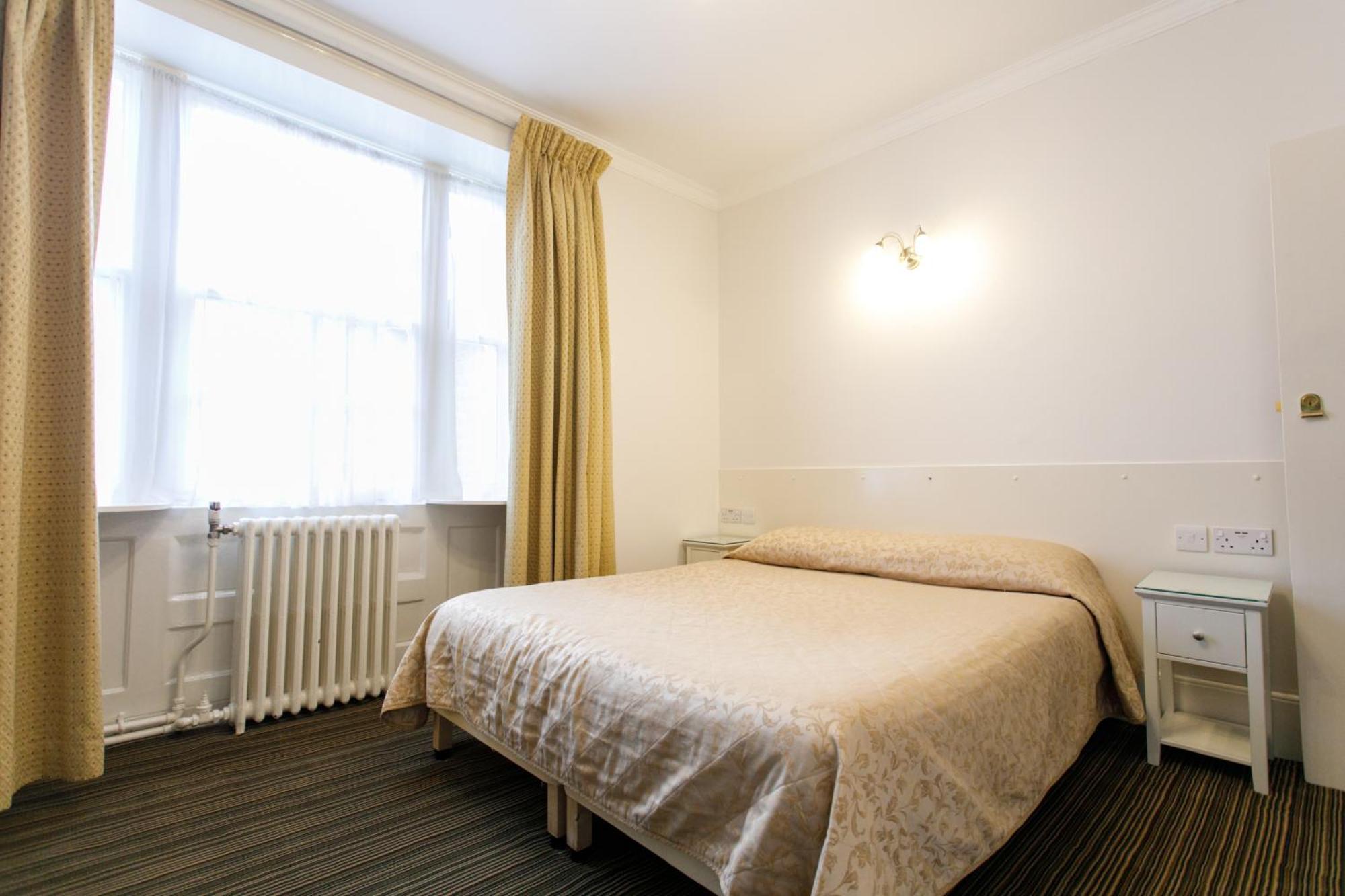 Jesmond Hotel 2*