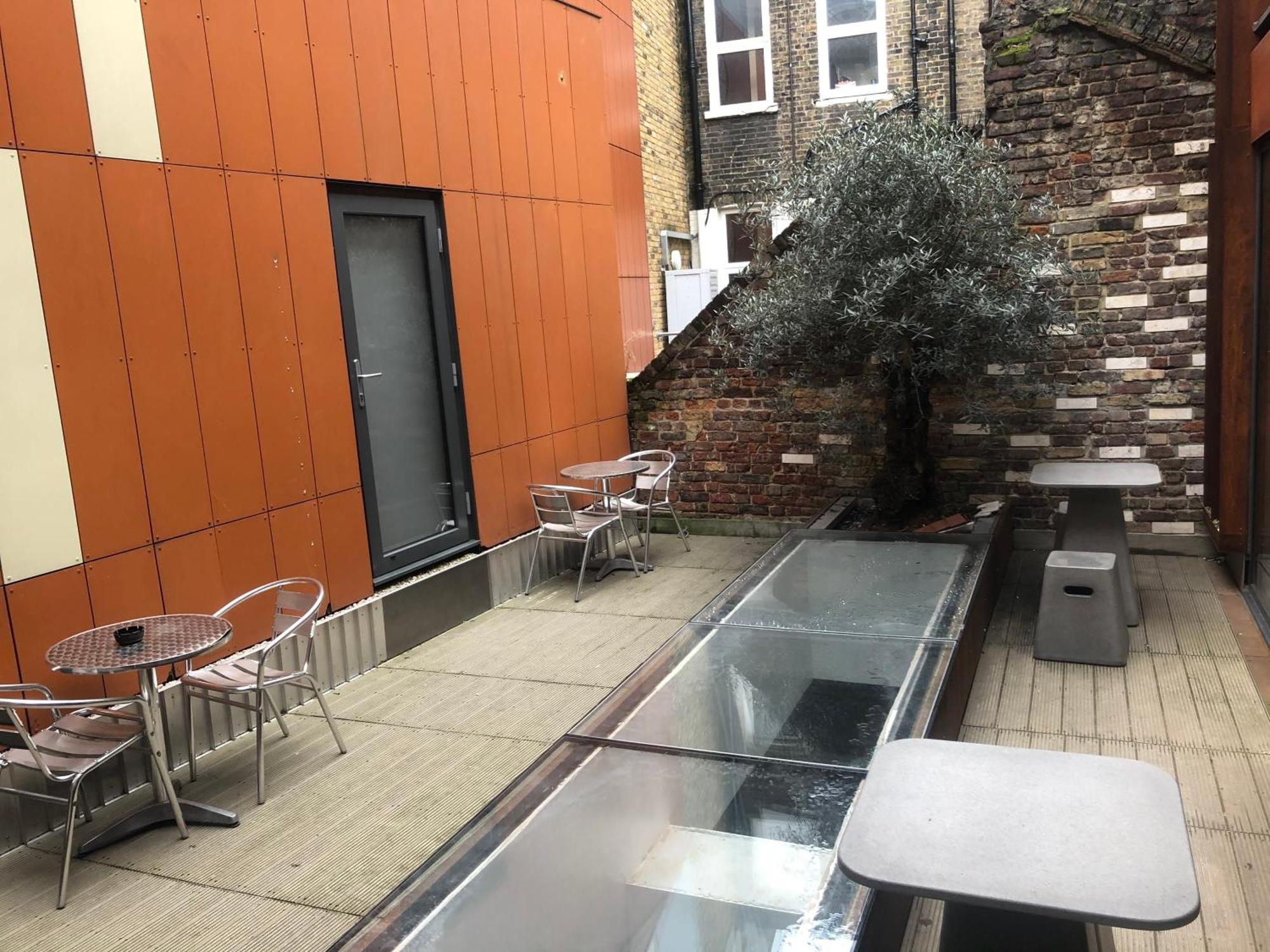 Apartment Widegate Residential London