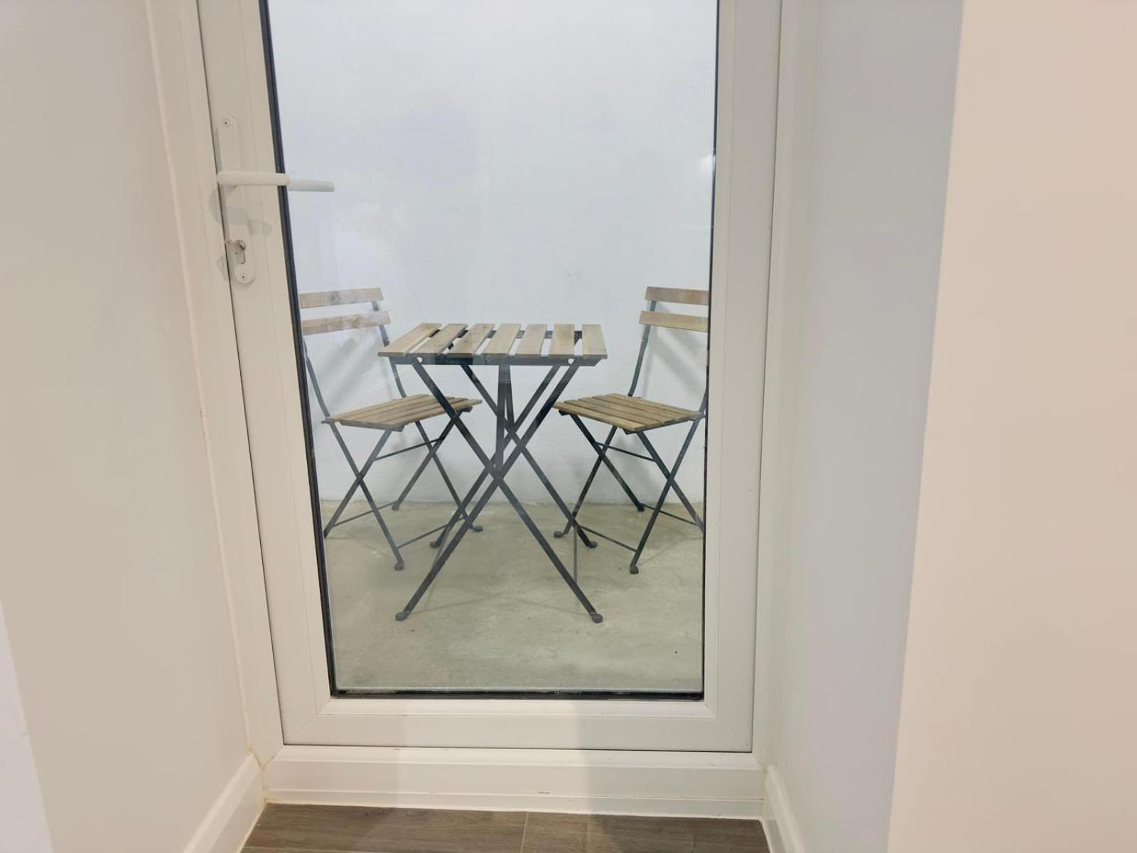 Hackney By Sleepy Apartment *