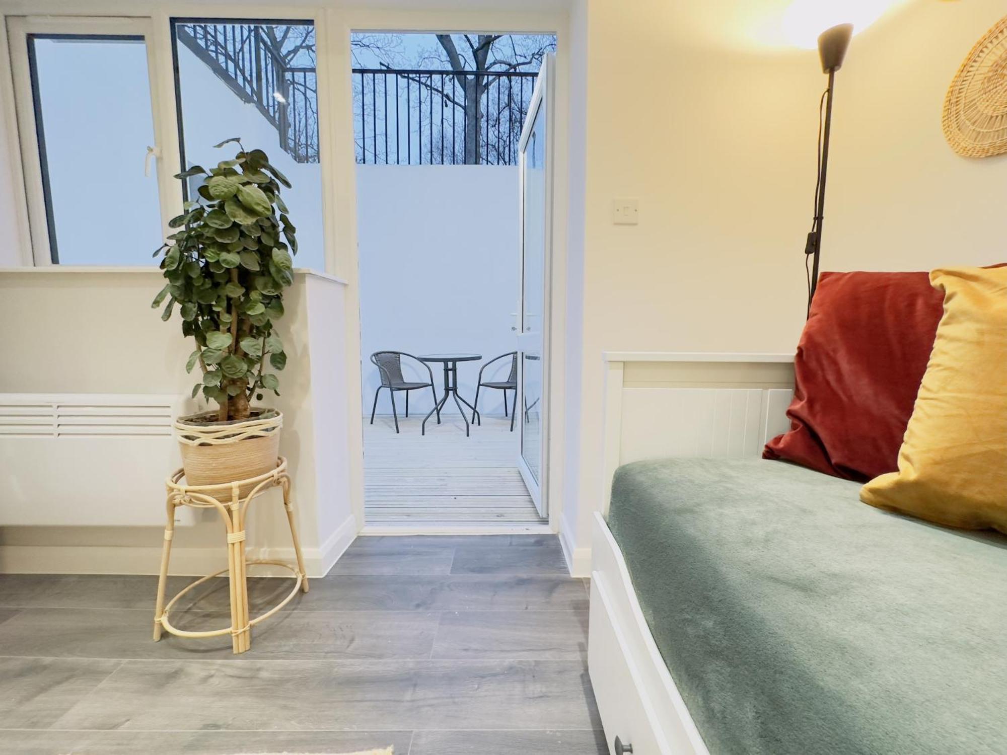 Hackney By Sleepy London
