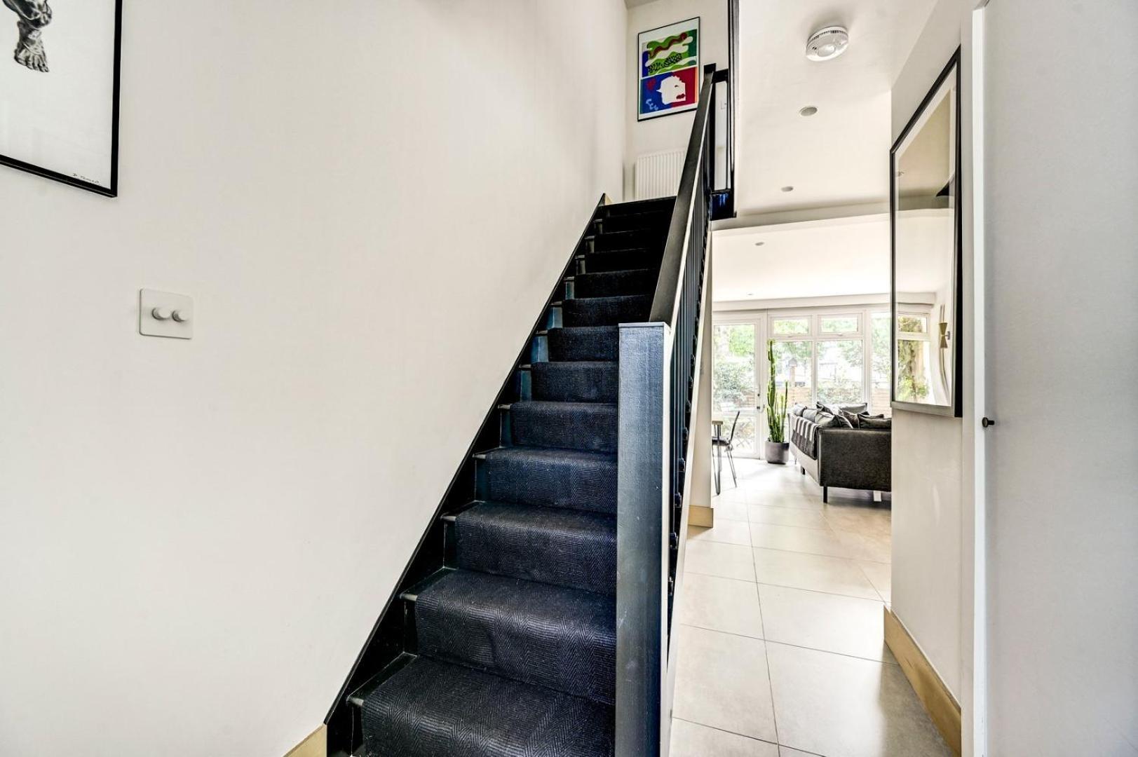 Guestready - Bold Modernity Near Kennington Park Leilighet London