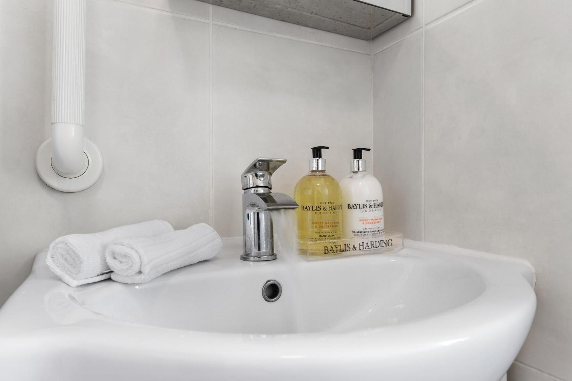 Lägenhet Clapham Serenity Garden Retreat With Free Parking