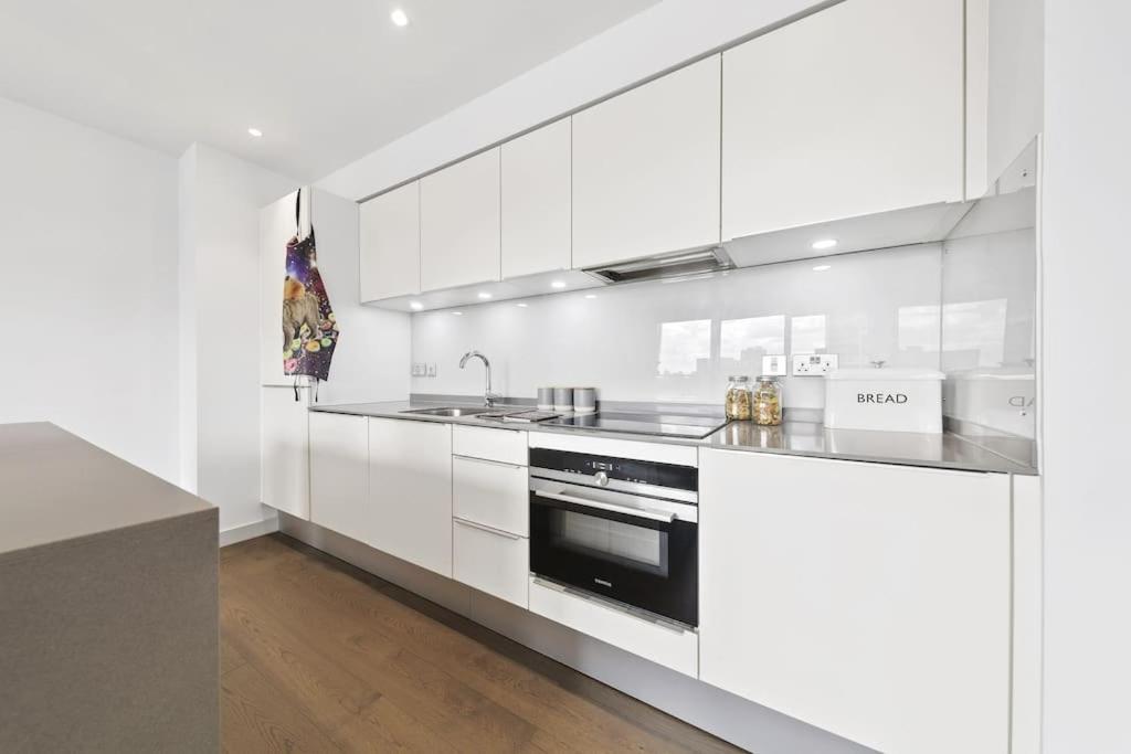 Lägenhet Luxury Flat In Zone 1 Near Tower Bridge *
