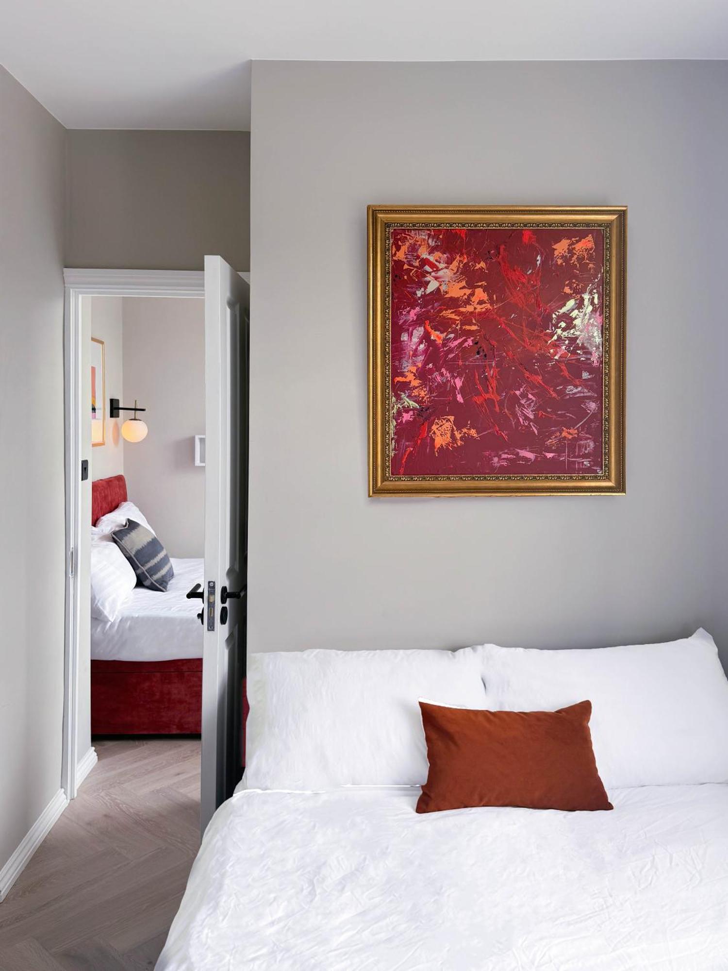 Bright Flat Close To Hyde Park Londen
