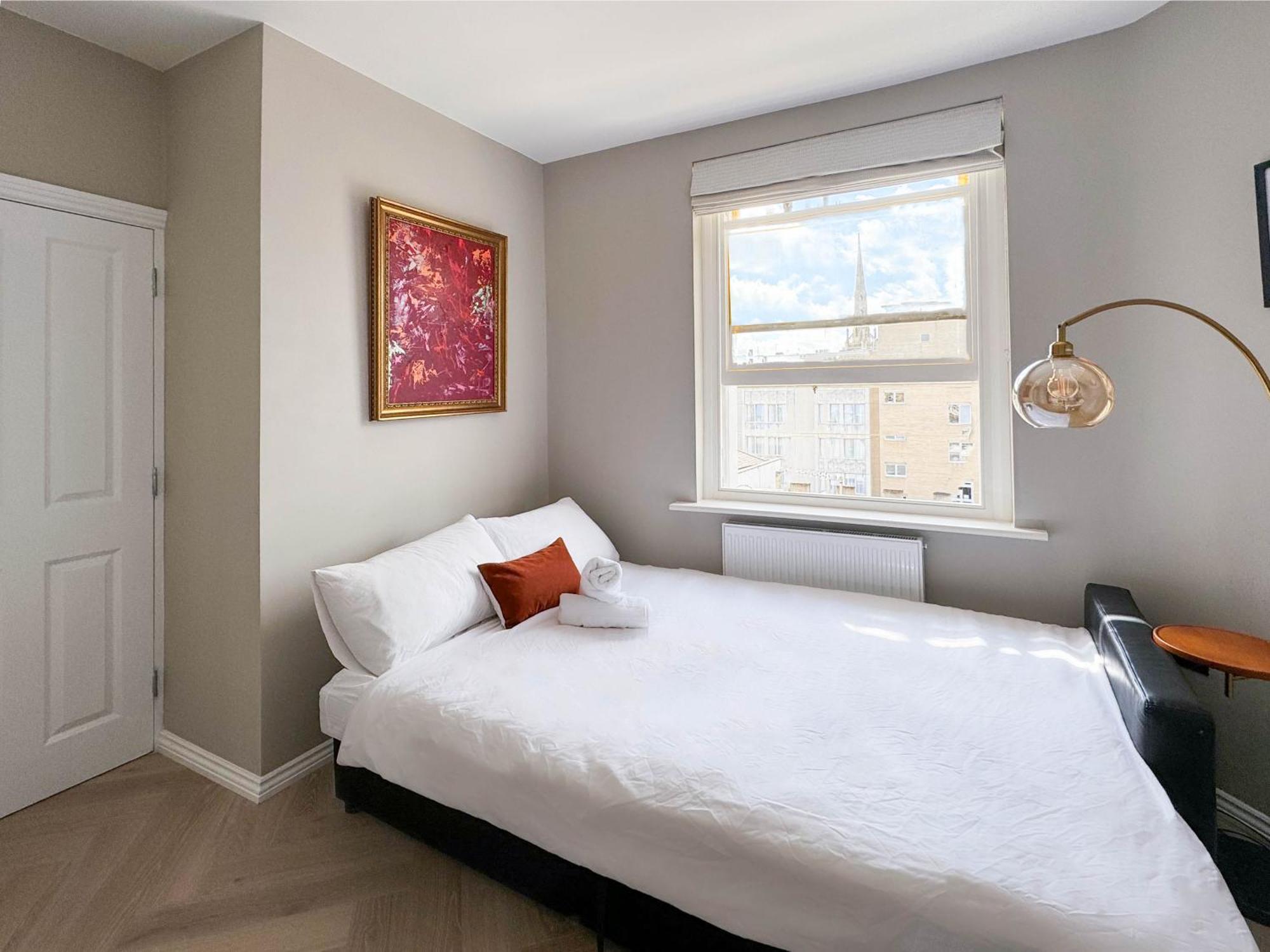 Lejlighed Bright Flat Close To Hyde Park *
