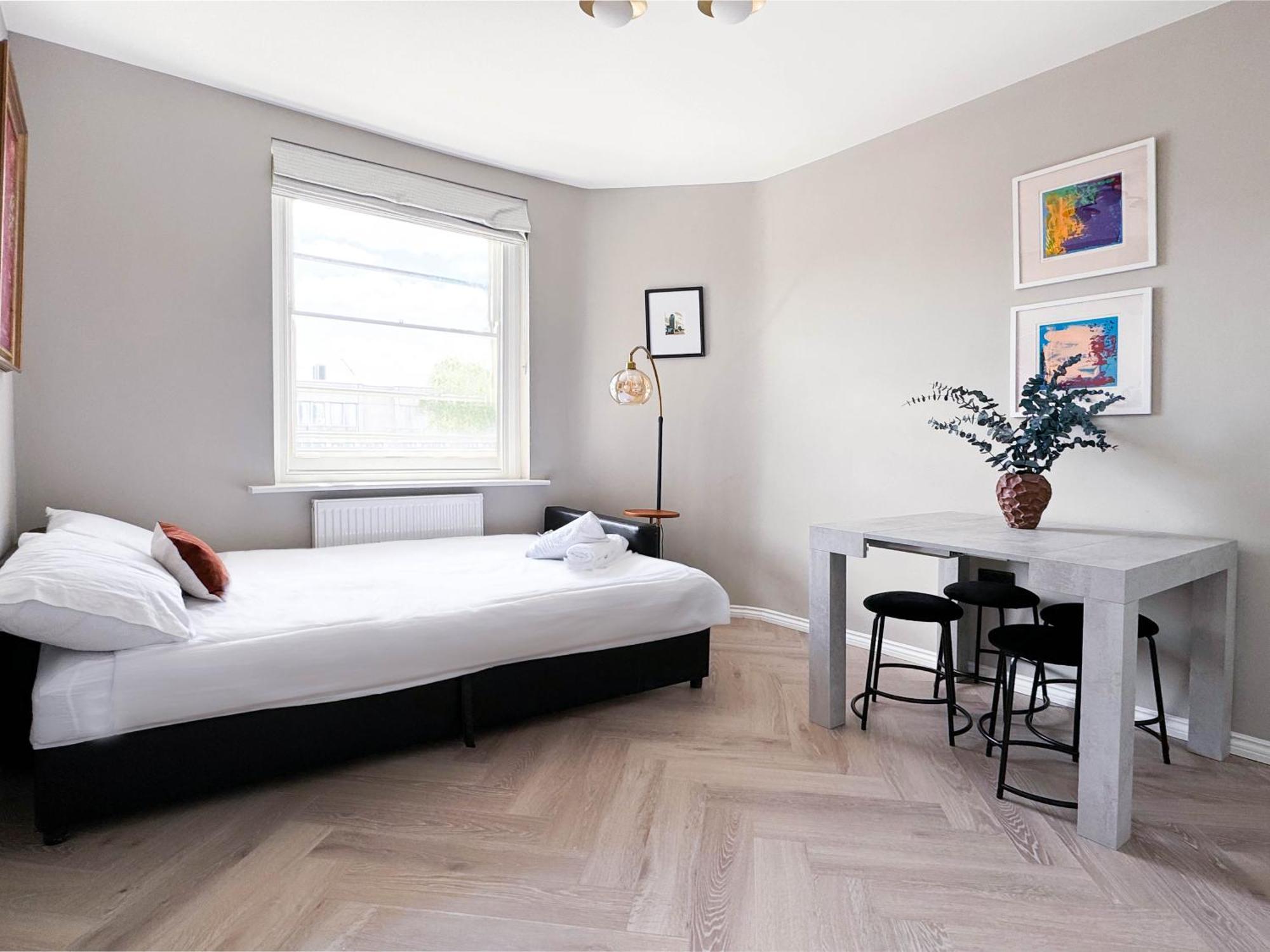 Bright Flat Close To Hyde Park Appartement Londen