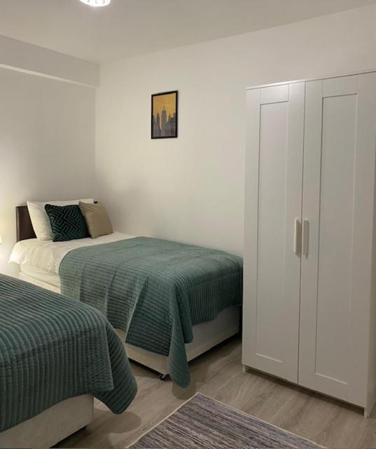 Gasthof Private In Sidmouth Street, Kings Cross *