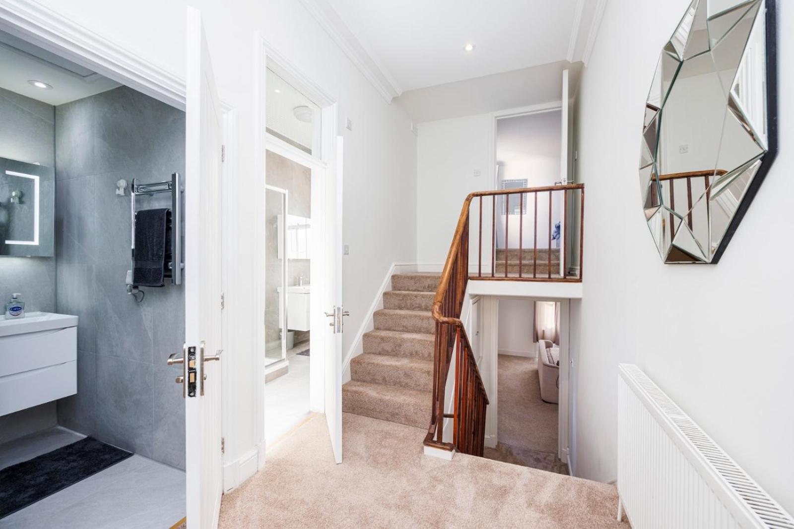 Hans Road Apartment *