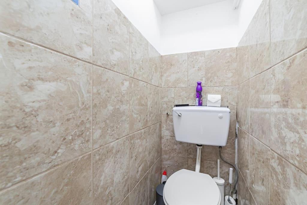 Leilighet Modern Living In Stylish 3-bed Flat