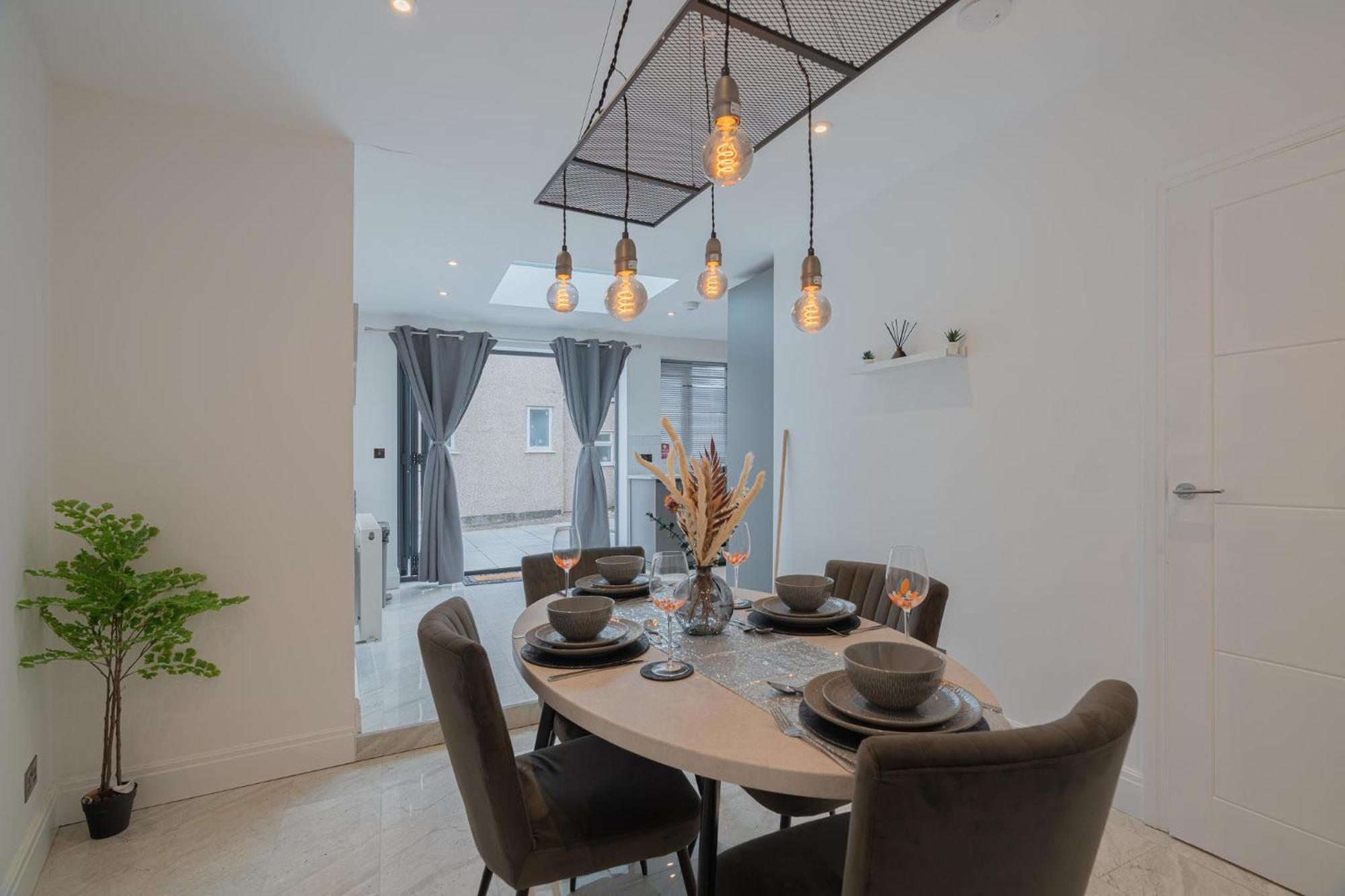 Semesterbostad Stunning 3 Bd House-tottenham Hotspur Stadium-parking And Wifi Free London