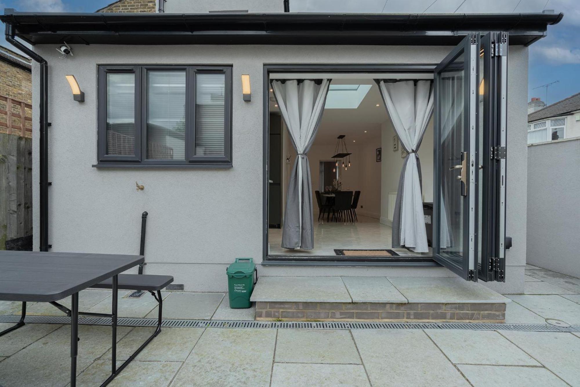 Stunning 3 Bd House-tottenham Hotspur Stadium-parking And Wifi Free Semesterbostad