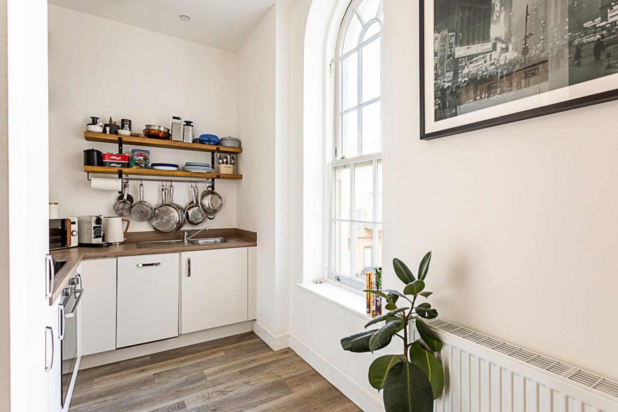 Contemporary Victorian Apartment