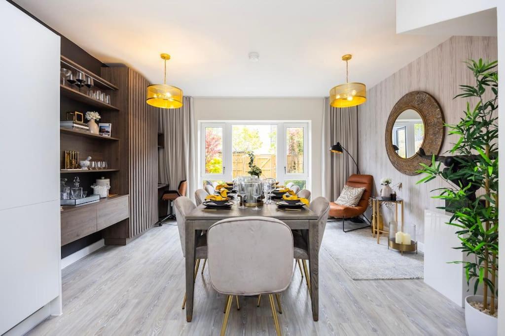 Free Parking/luxurious 3 Bd House/best Offer Appartement *