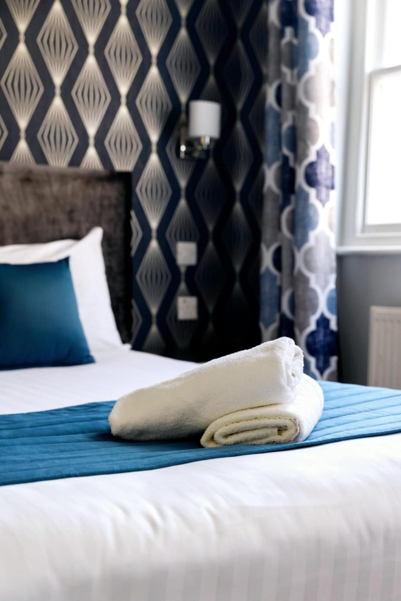 George 3* London