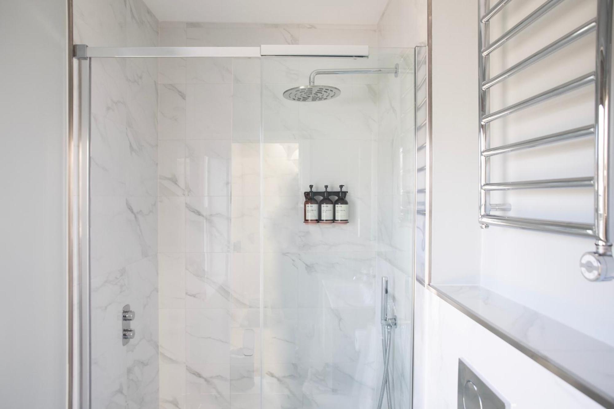 Gulaid House Knightsbridge By Bob W 5* London