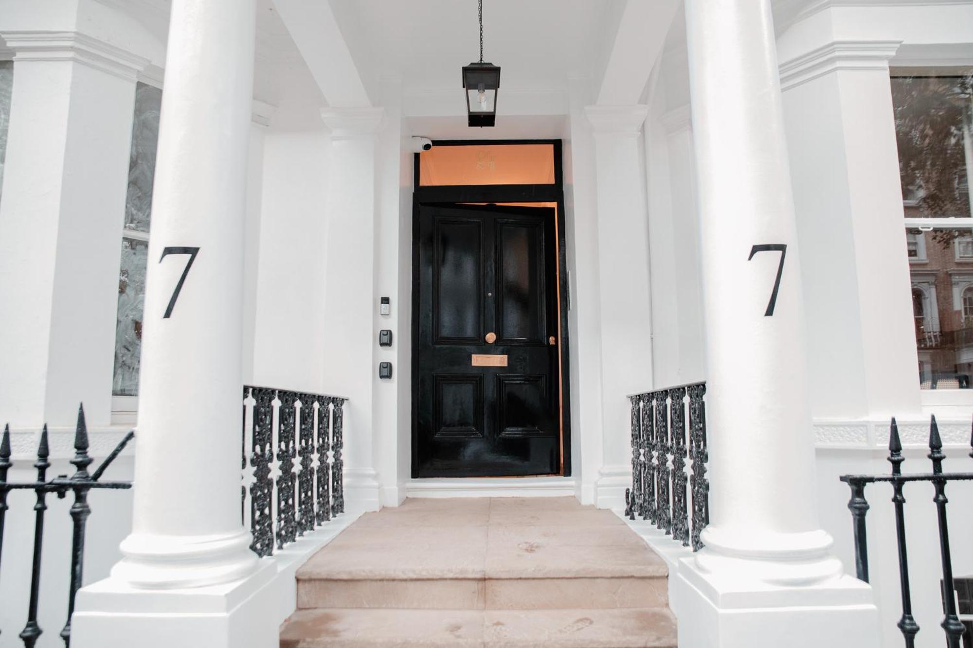 Gulaid House Knightsbridge By Bob W Aparthotel 5*