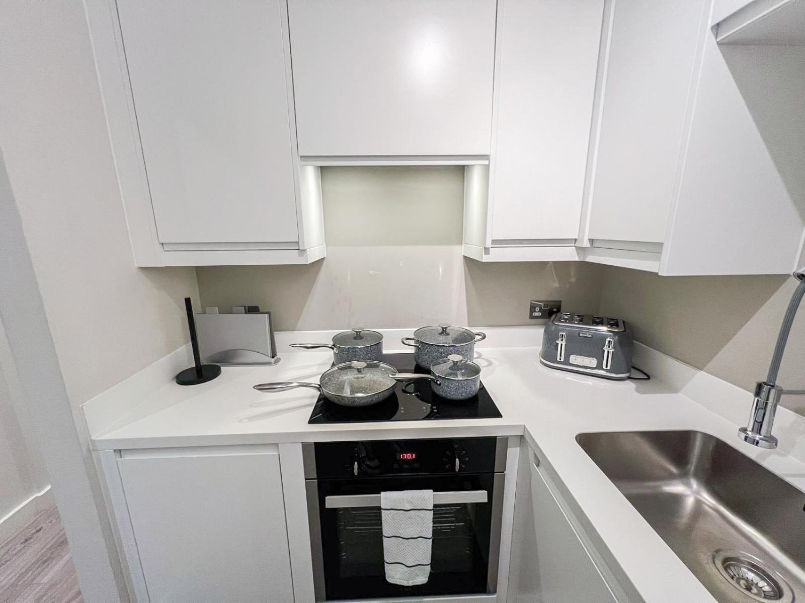 Charming 1-bedroom Haven Near The Shard In Elephant & Castle London