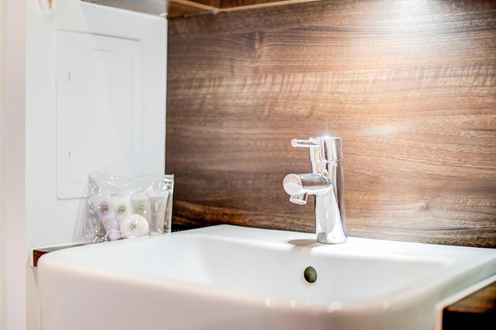 Guestready - Modern Charm Near Centre Lägenhet London