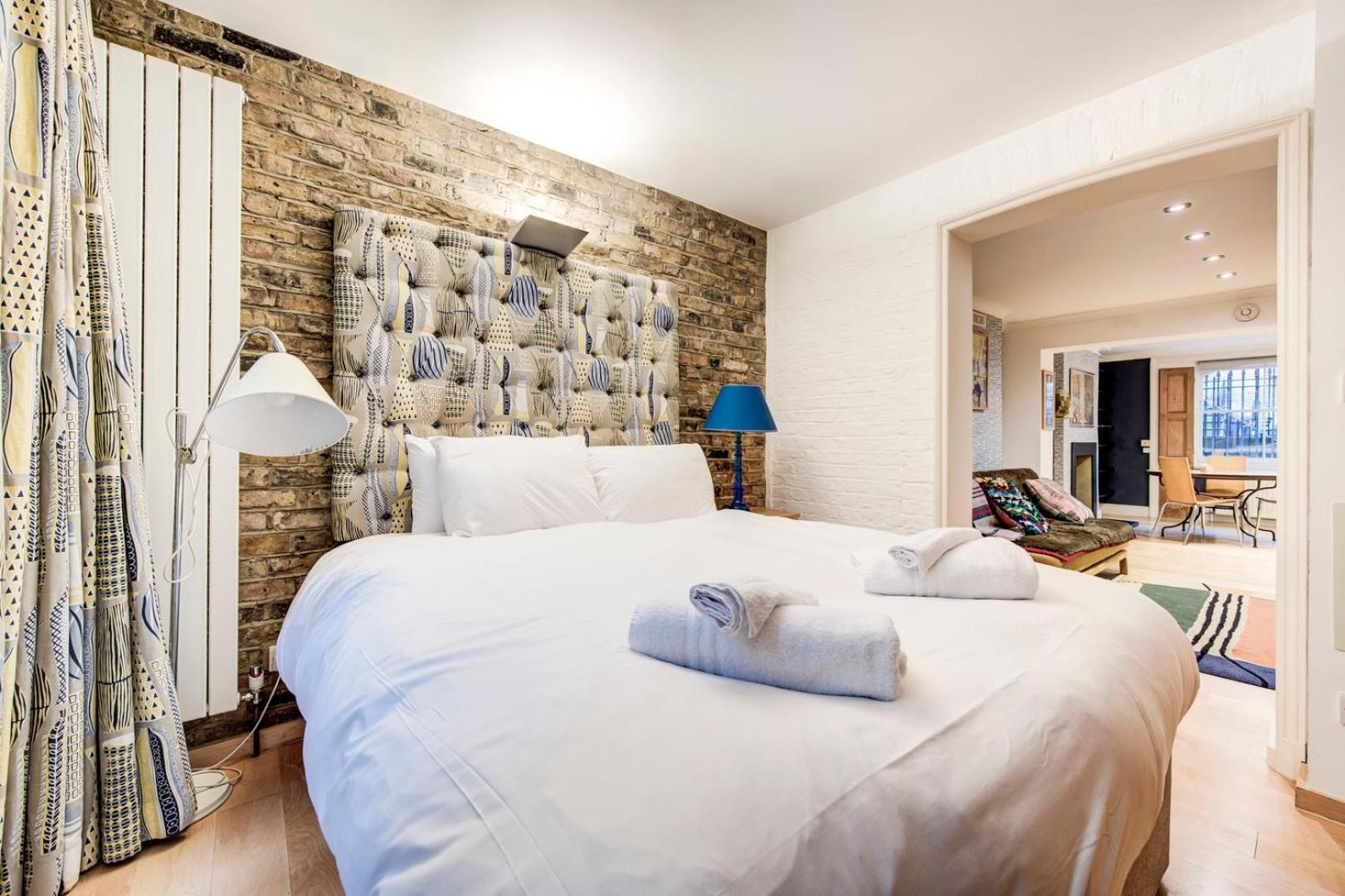 Guestready - Lower Ground Classic Near The Oval Apartment