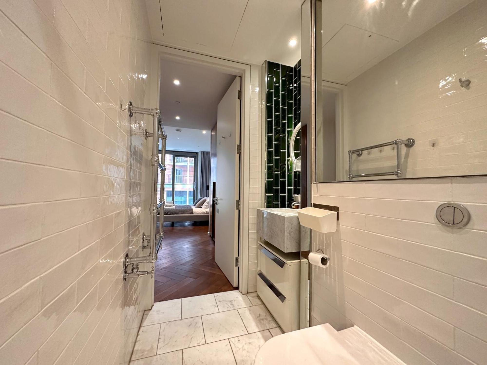 Apartment Luxury 2bed 2bath In Nine Elms In Modern Development London