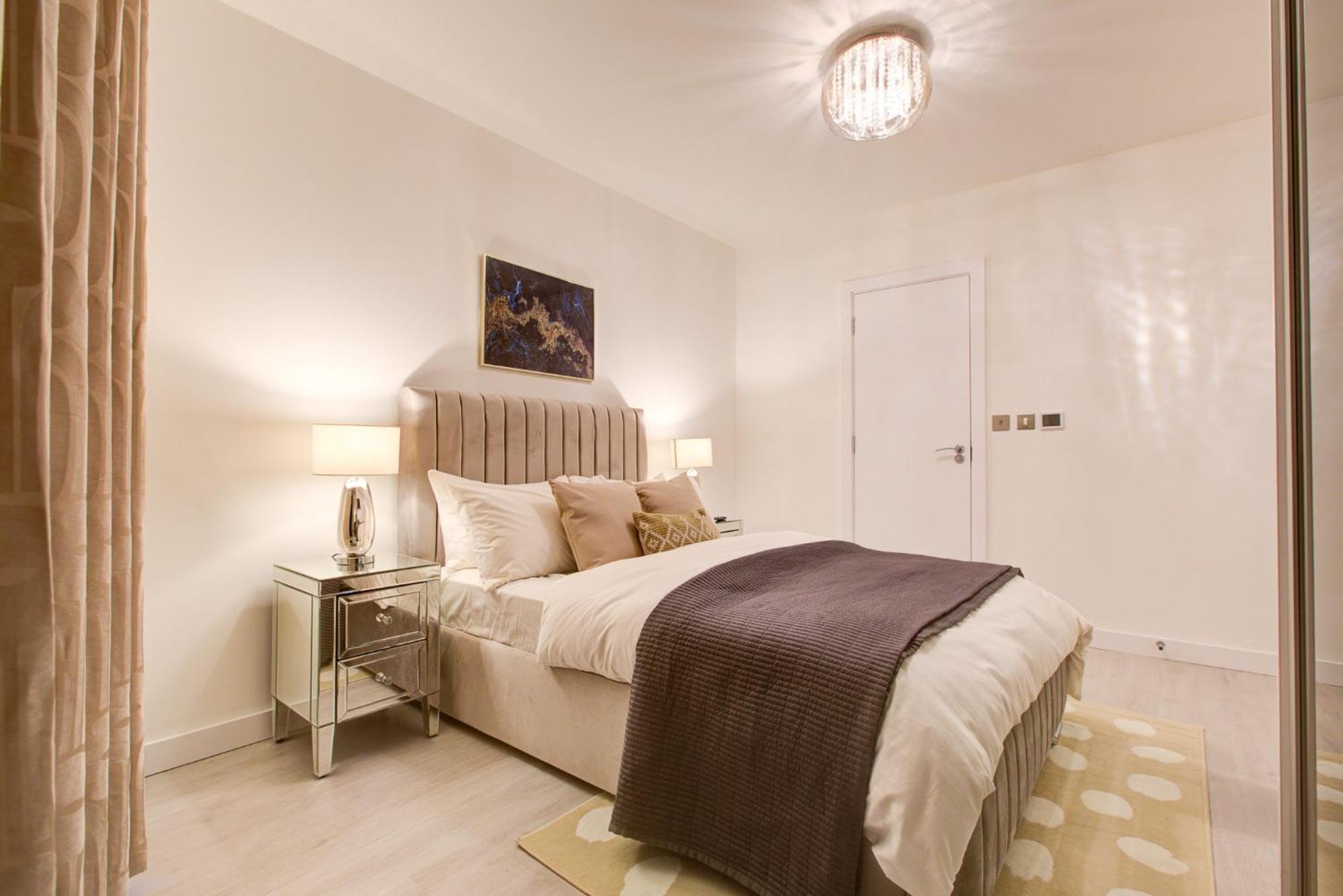Canary Wharf 2 Bedroom Luxury Appartement *