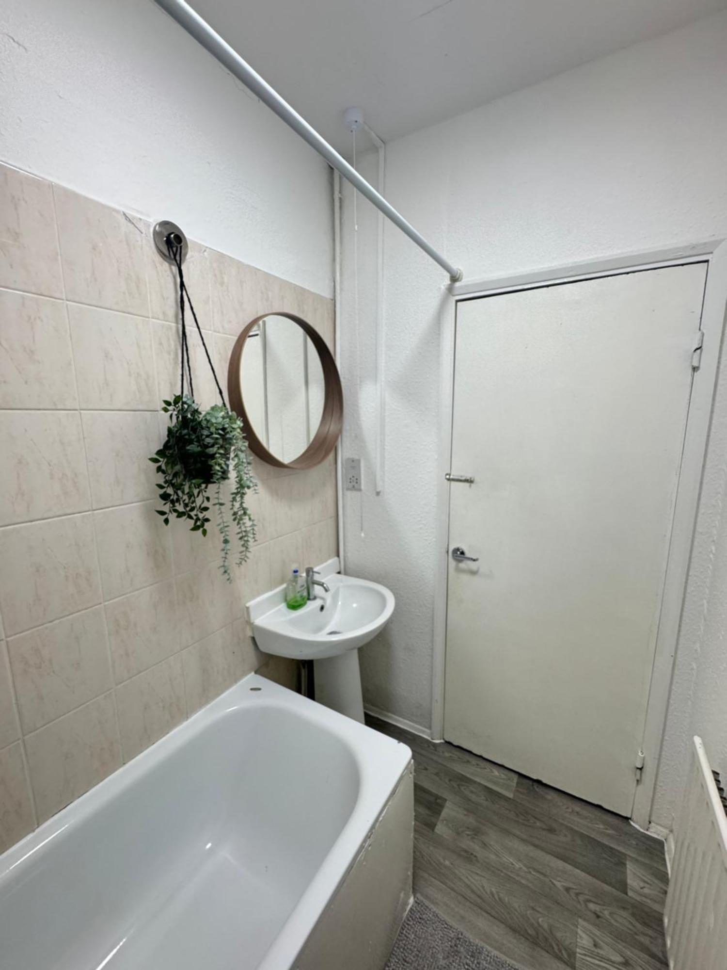 Apartment 2 Bed Sofa Bed Up To 6 *