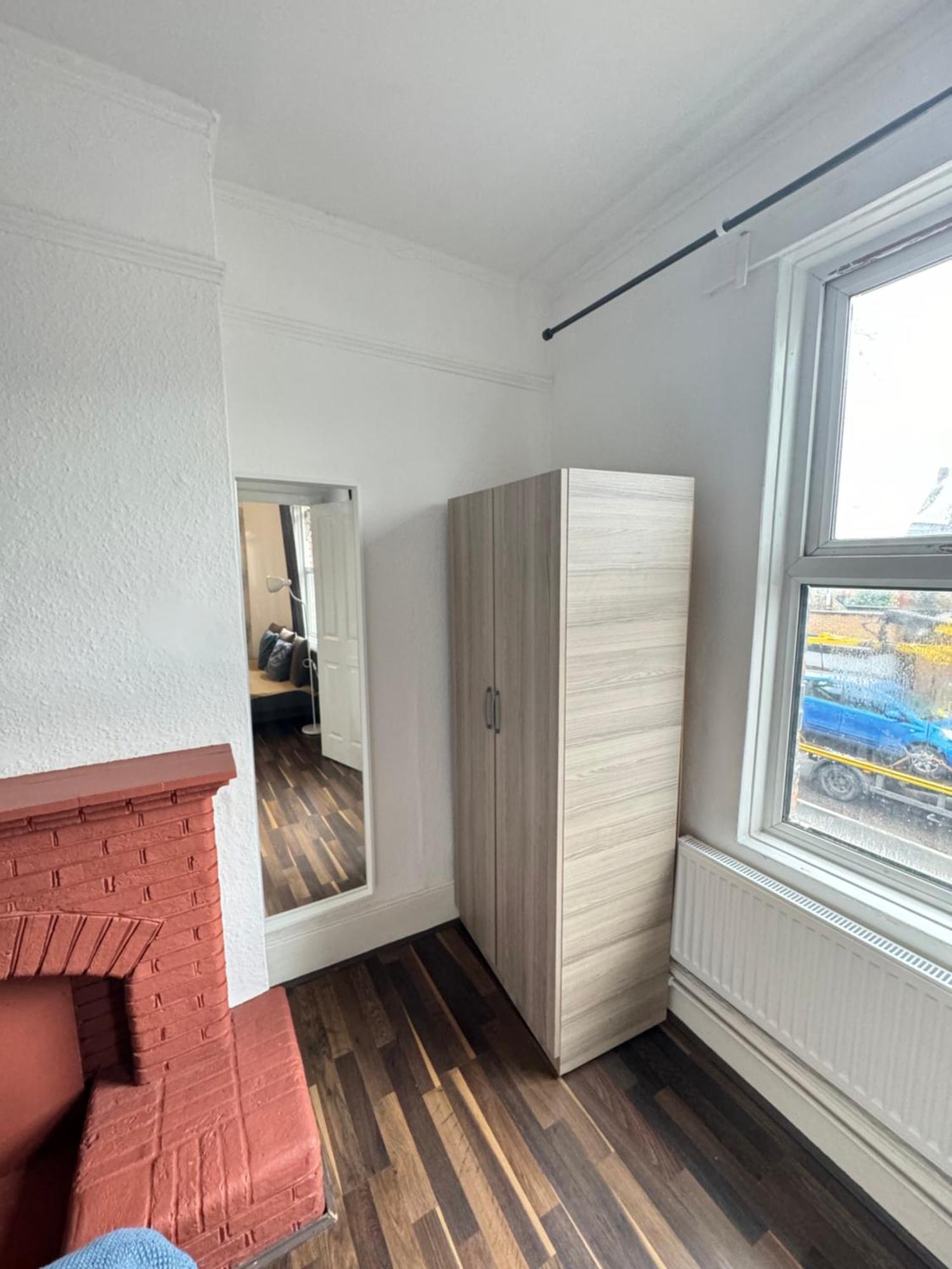 2 Bed Sofa Bed Up To 6 London