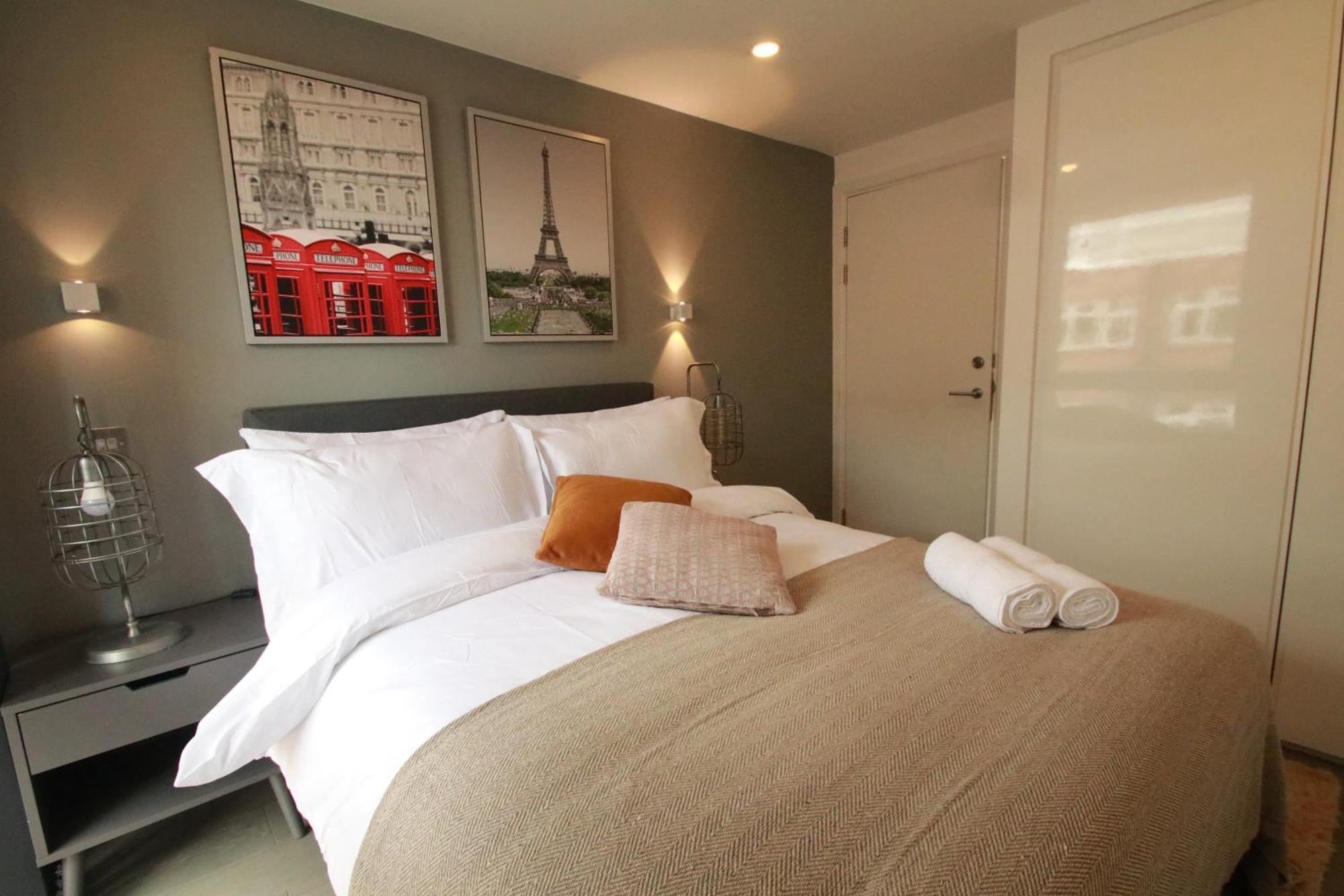 Ft6 Penthouse Apartment London