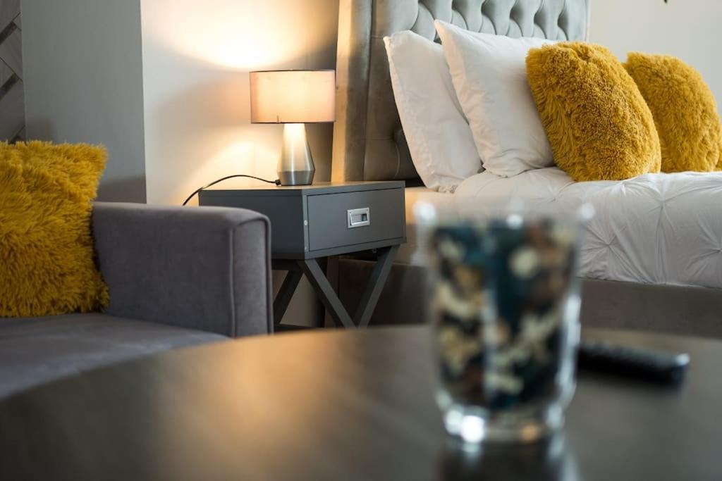 Spacious For Up To 4! Sofa Bed Appartamento *