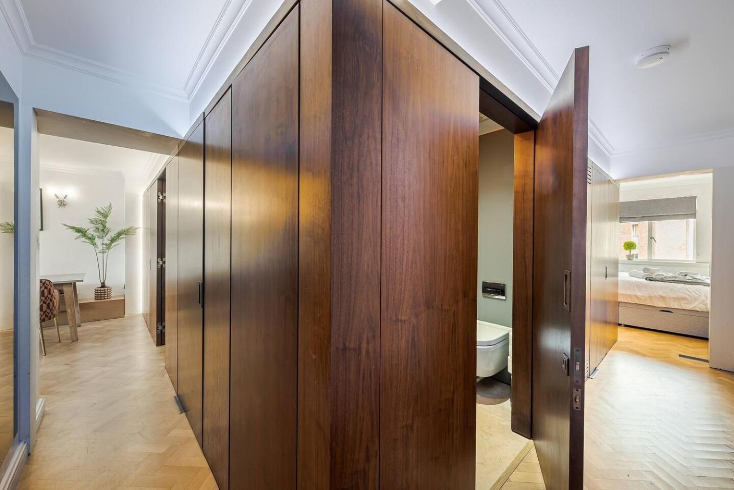 Charming 2 Bed Flat In Knightsbridge Balcony View Of Harrods Appartamento