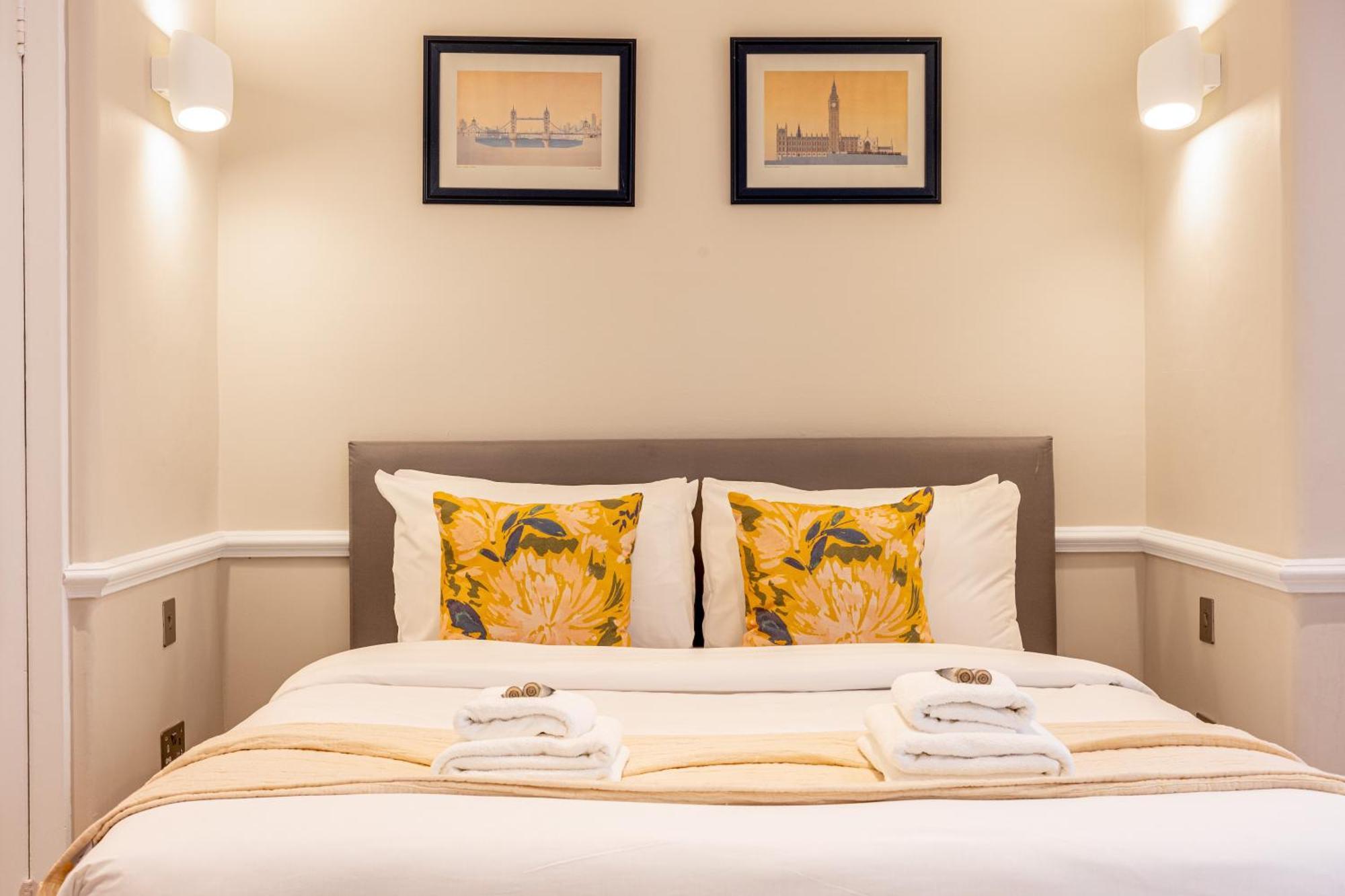 Charming In Prestigious Chelsea Appartement *