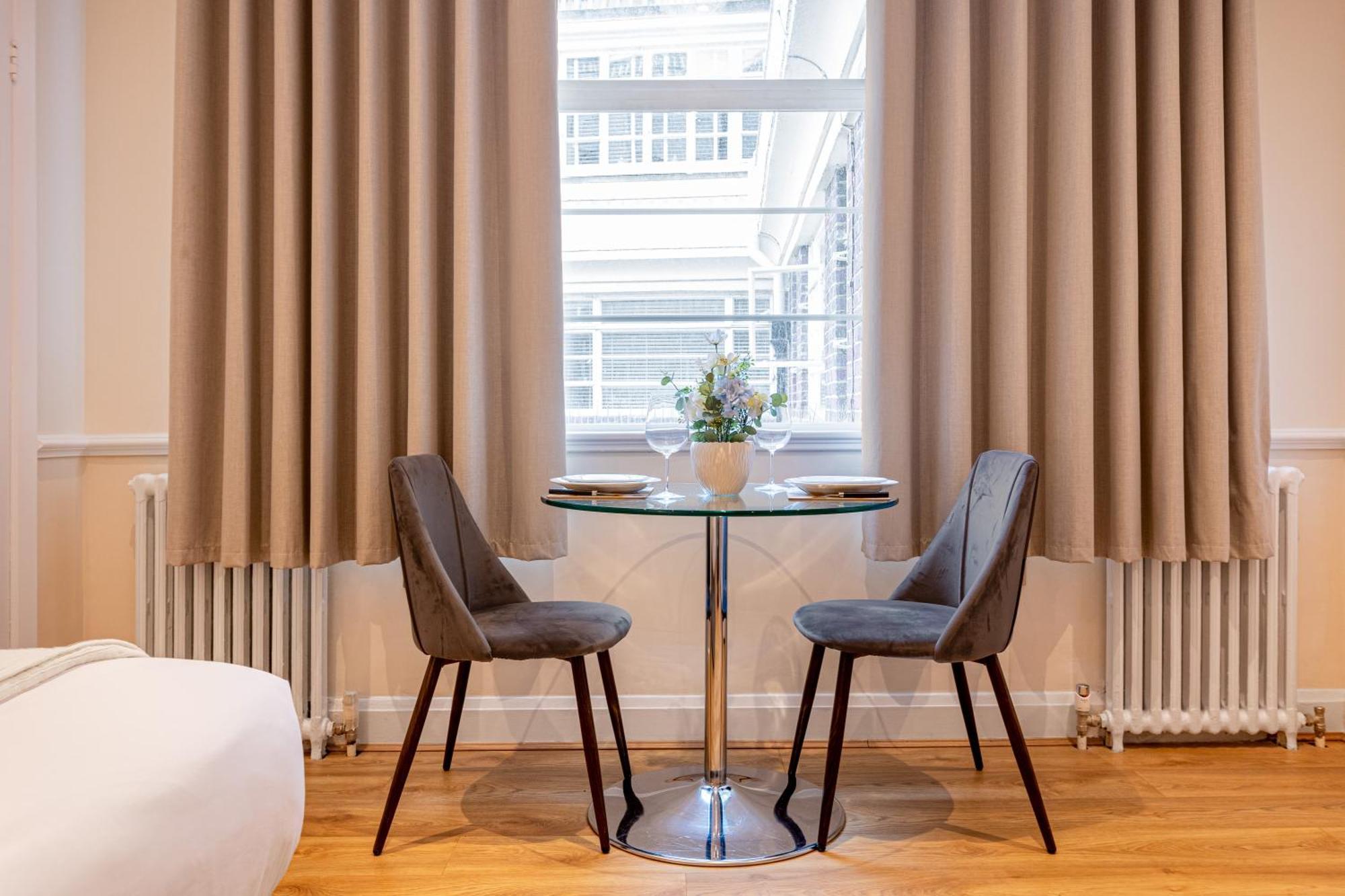 Appartement Charming In Prestigious Chelsea *