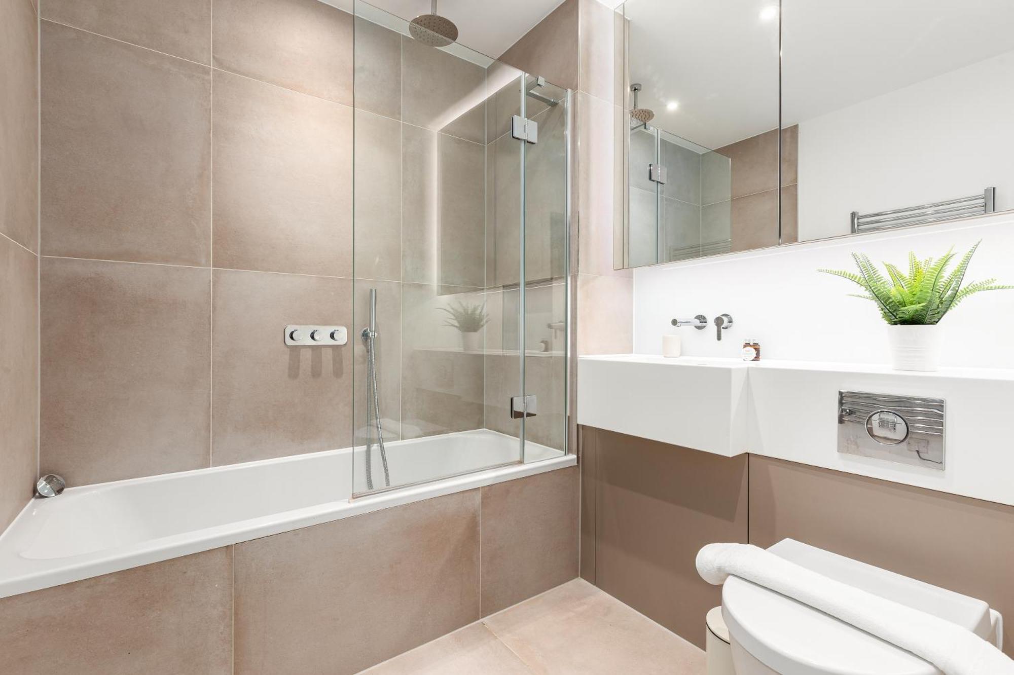 The Islington Apartment *