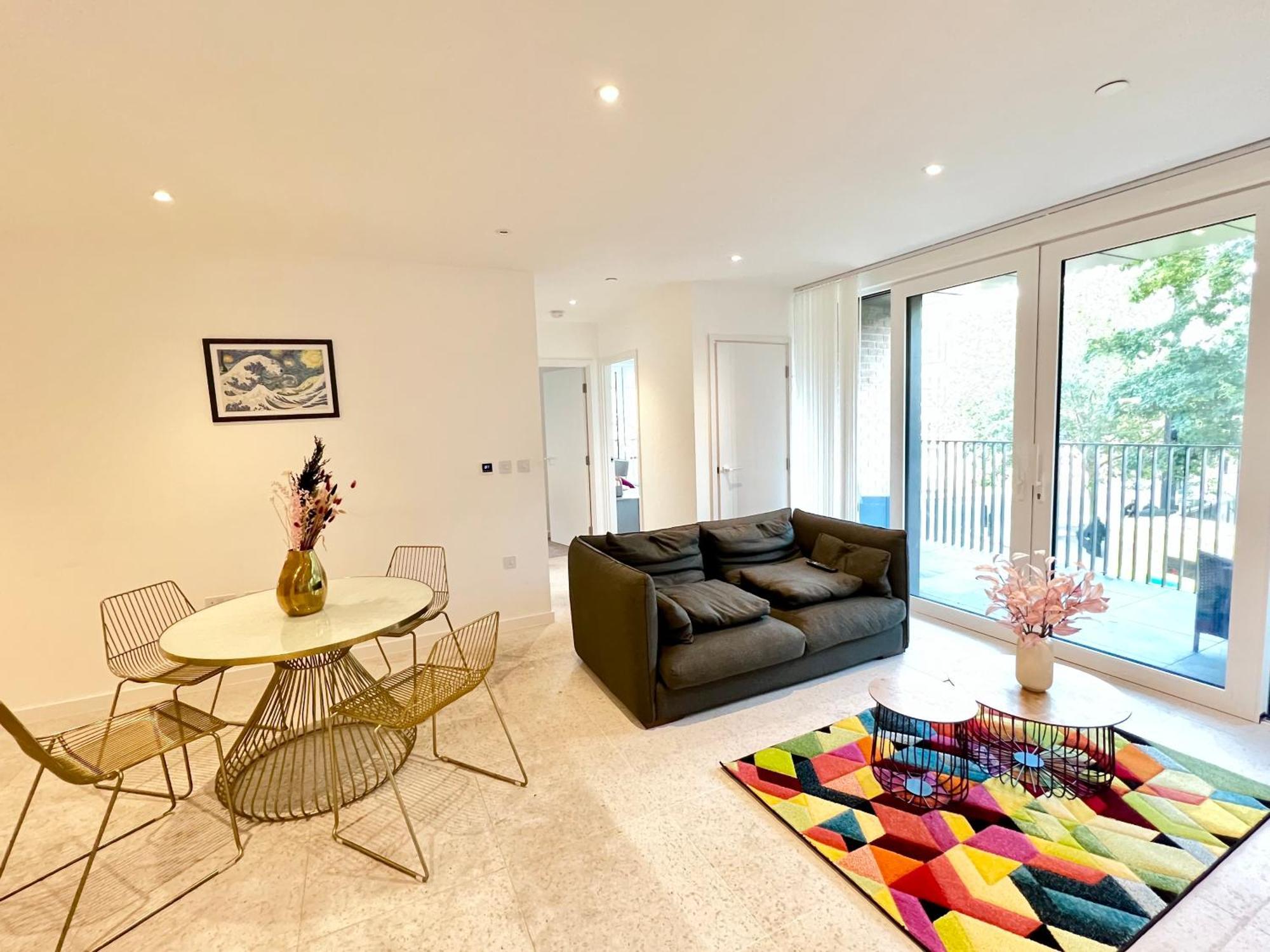 Whitechapel Superior Apartment London